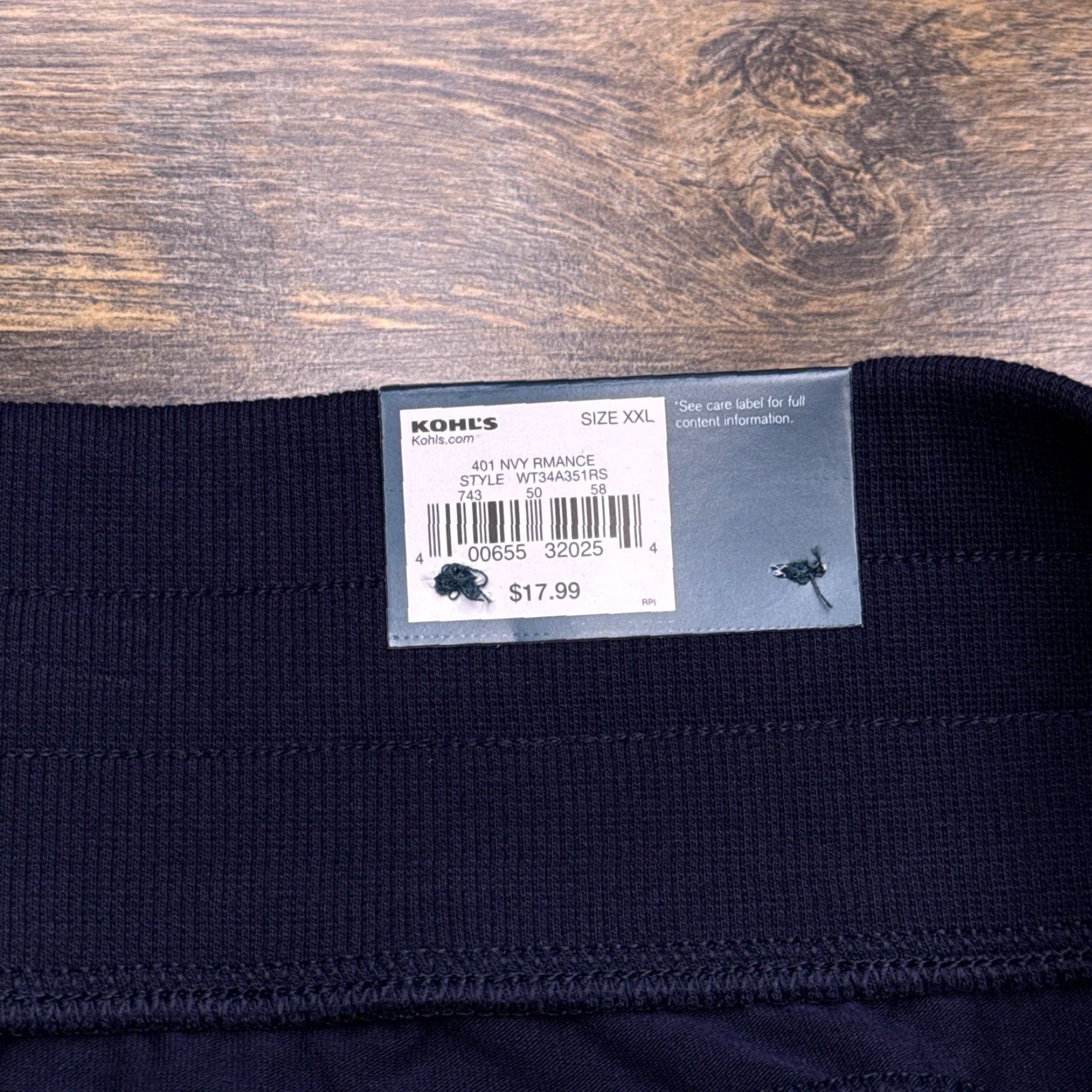 Tek Gear Tek Gear Shorts Womens 2XL Navy Blue Mid Rise Stretch Activewear Gym Training Running Cross Training Regular Inseam 5 in Size 40" / US 18 - 4 Thumbnail