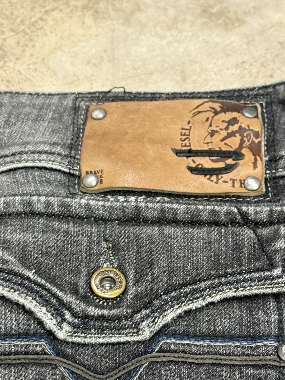 Diesel Diesel Reckfly Special Flare Unisex Relics Denim Distressed Size US 31 - 20 Thumbnail