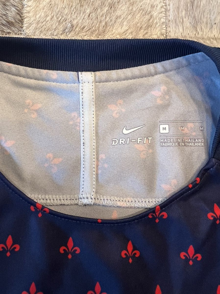 Nike PSG 2018/19 Pre Match Shirt Size US M / EU 48-50 / 2 - 3 Thumbnail
