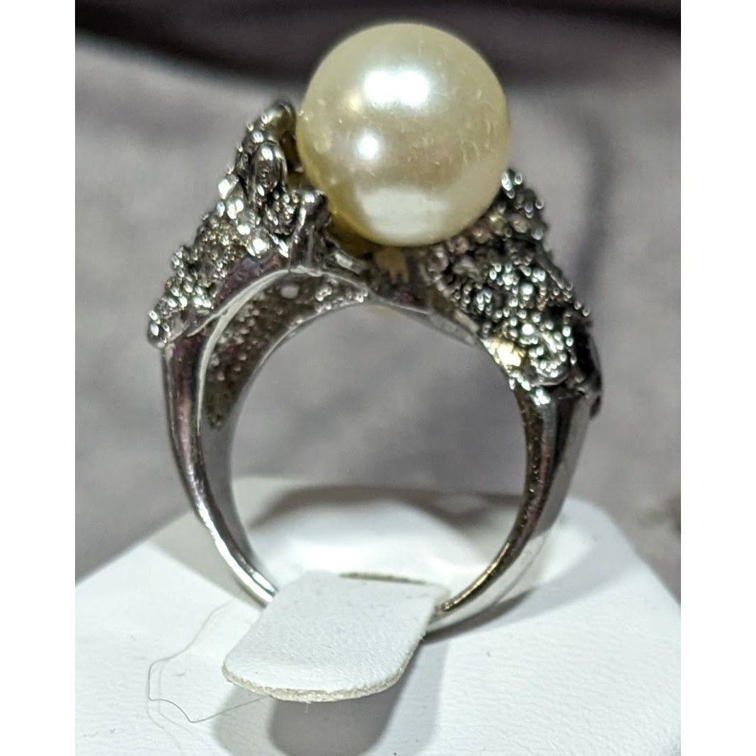 Other Vintage Glam Faux Pearl Cocktail Ring With Black Rhinestone Size ONE SIZE - 6 Thumbnail