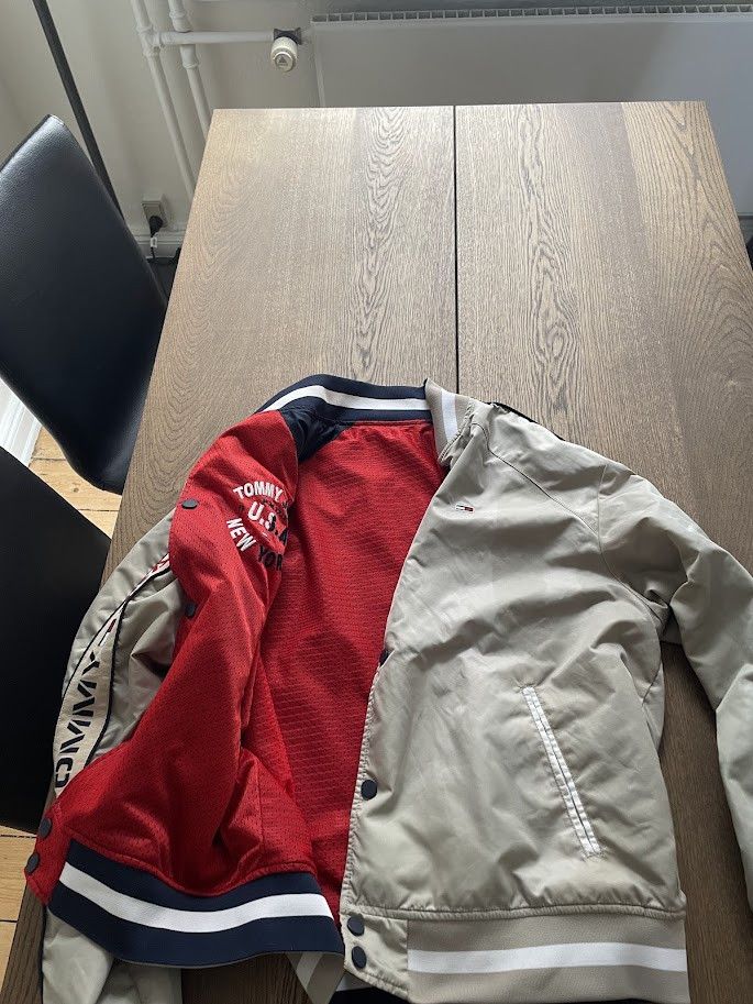 Tommy Hilfiger Tommy Jeans Reversible Bomber/Varsity Jacket Size US M / EU 48-50 / 2 - 2 Thumbnail