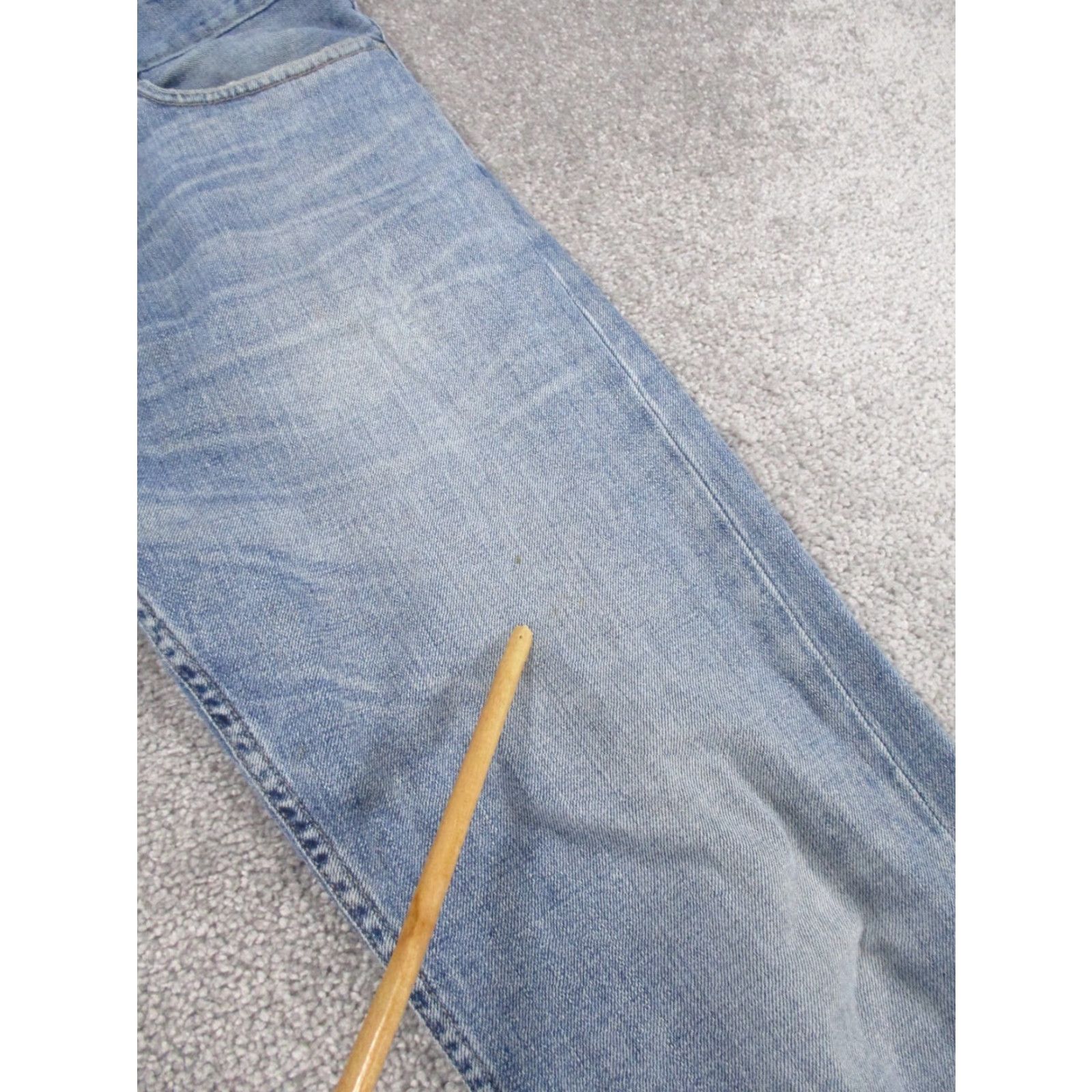 Levi's VINTAGE Levi's 514 Jeans Mens Slim Straight 34x31 Light Wash Denim Stains Included Regular Size Blue Mens Size US 34 / EU 50 - 3 Thumbnail