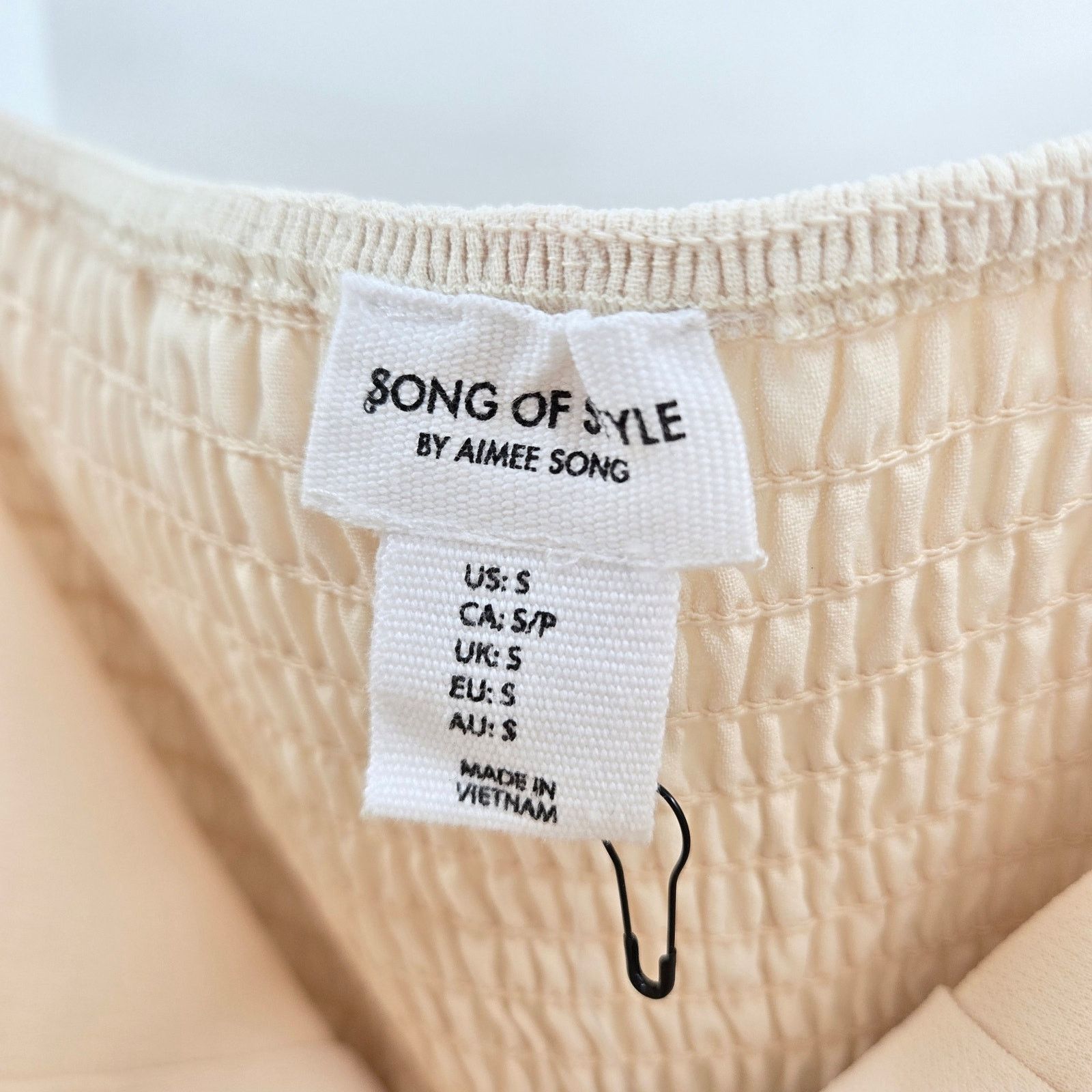 Other NWT Song of Style Strapless Smocked Romper Cream Size S Size 27" / US 4 / IT 40 - 3 Thumbnail