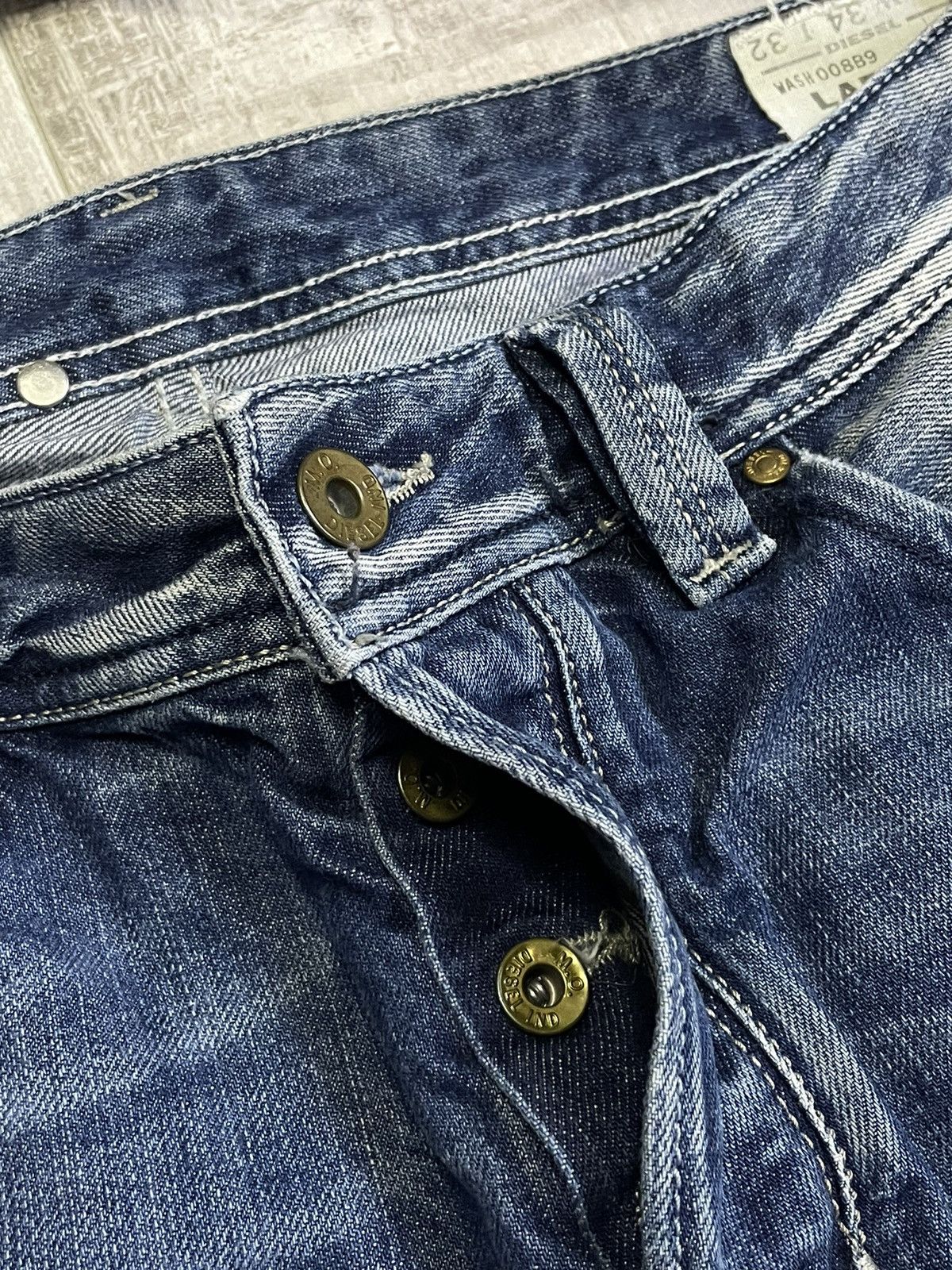 Diesel Diesel Y2K Distressed Denim Jeans 00’s Fabric Fade RARE Size US 34 / EU 50 - 8 Thumbnail