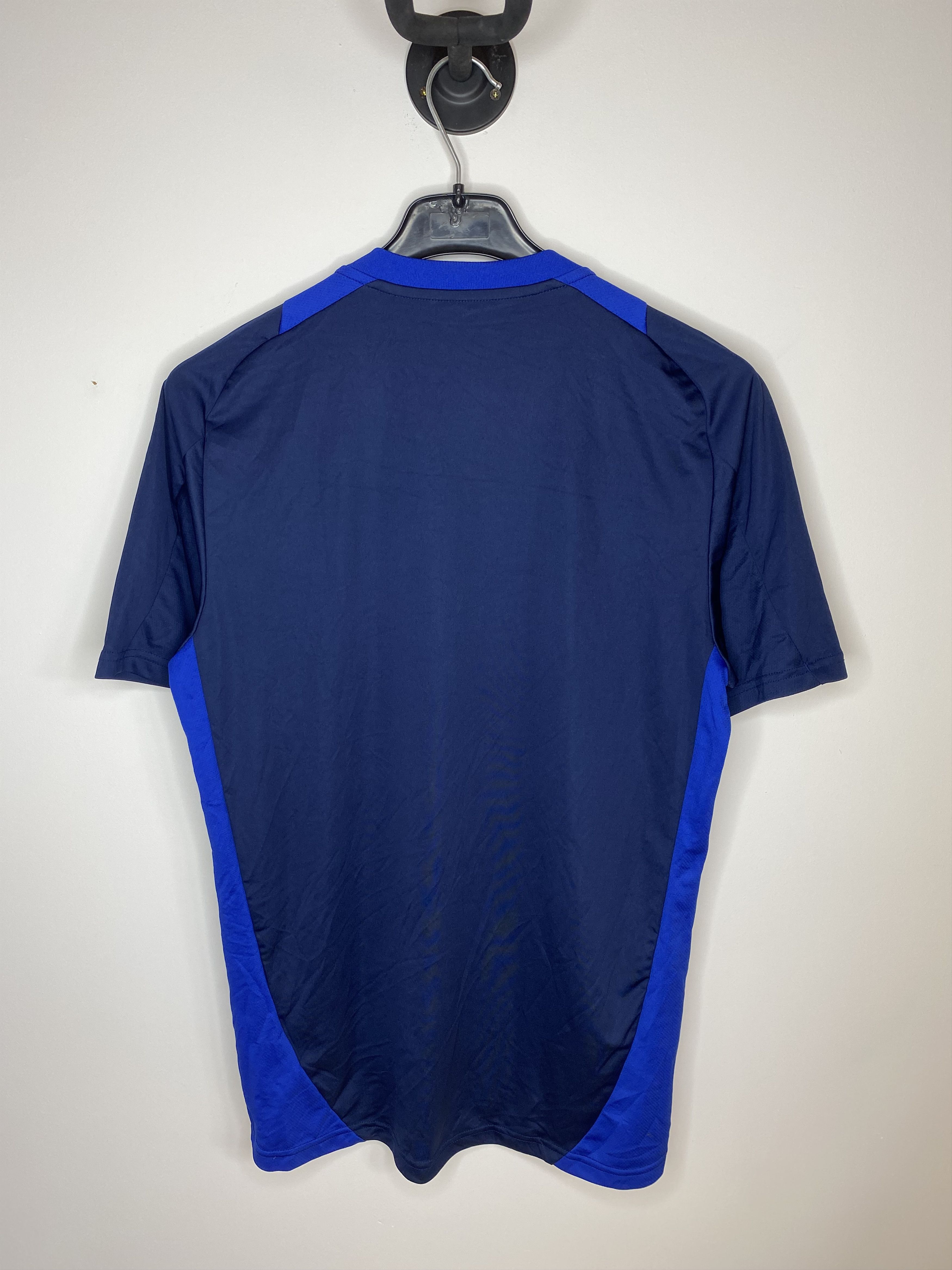 Adidas MANCHESTER UNITED 2025 TRAINING FOOTBALL SHIRT SOCCER JERSEY Size US M / EU 48-50 / 2 - 2 Thumbnail