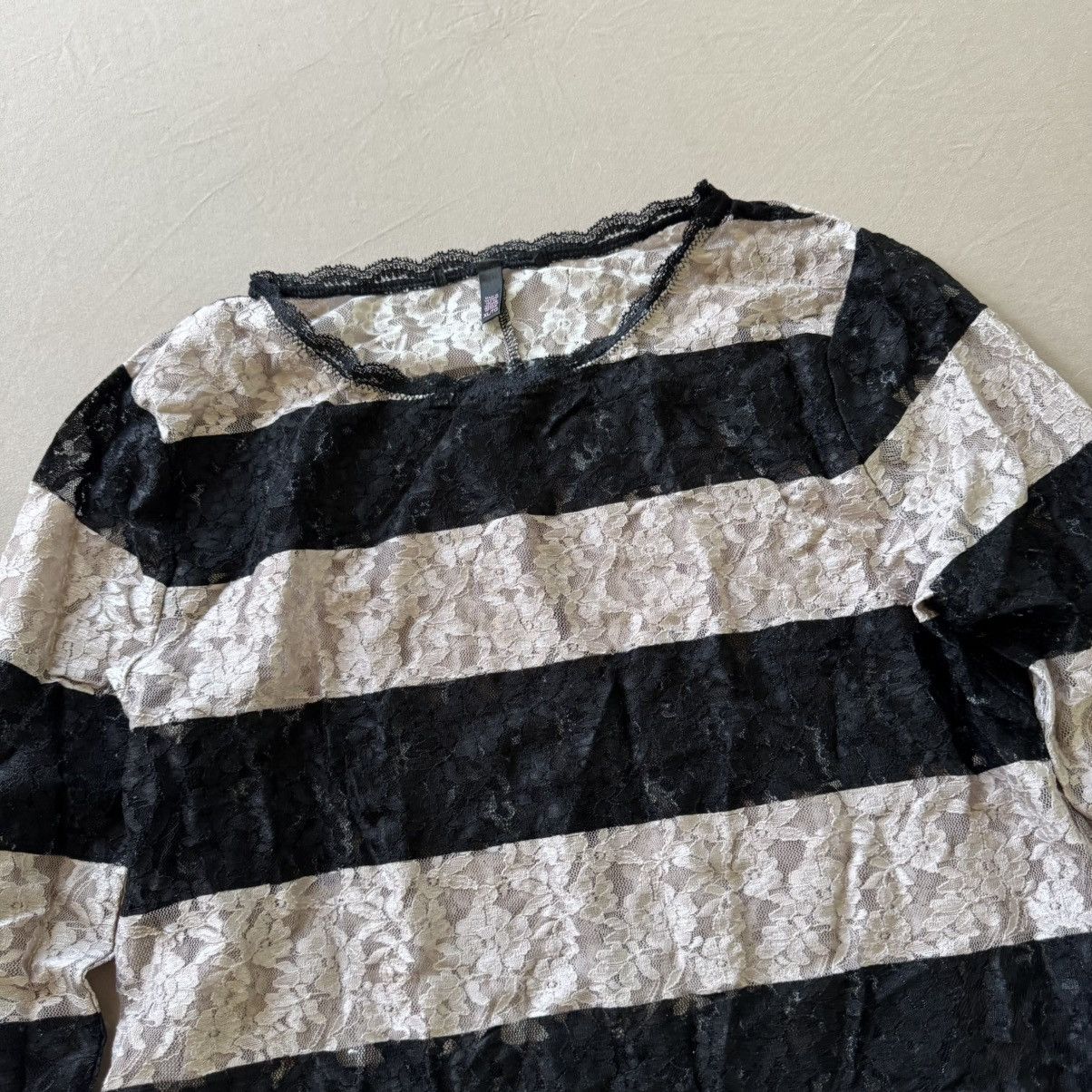 Victoria's Secret Grunge Y2K Victoria’s Secret sheer striped lace top Size XL / US 12-14 / IT 48-50 - 4 Thumbnail