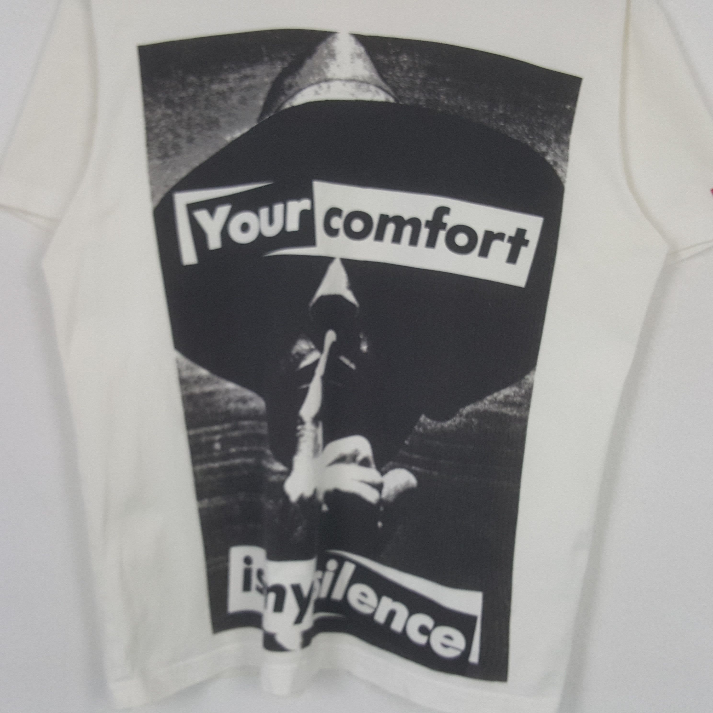 Barbara Kruger Vintage Barbara Kruger x UT Japanese Tshirt C294N77 Size US M / EU 48-50 / 2 - 2 Thumbnail