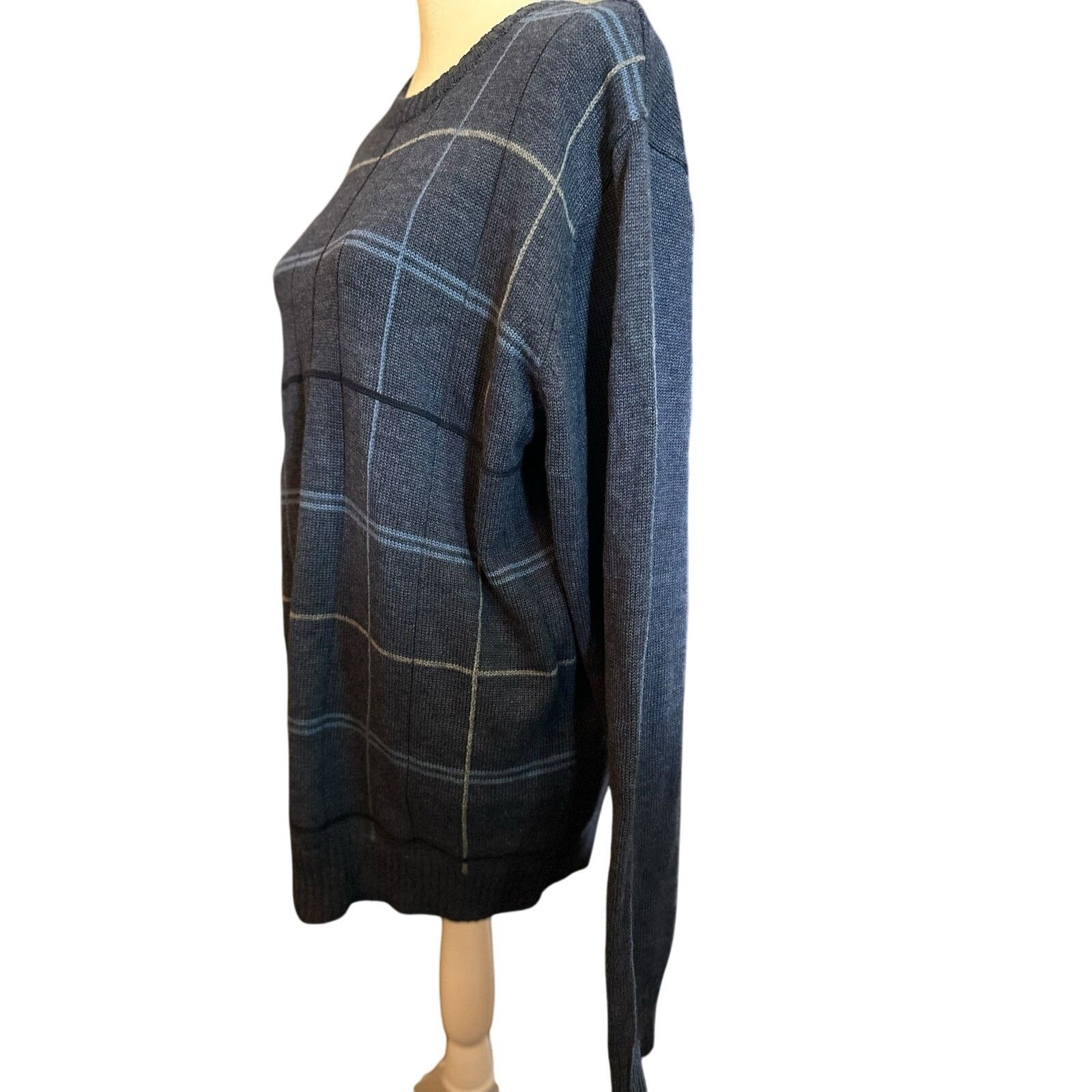 Oscar De La Renta Oscar de la Renta Men's Blue Plaid Sweater, Size Large Size US L / EU 52-54 / 3 - 3 Thumbnail