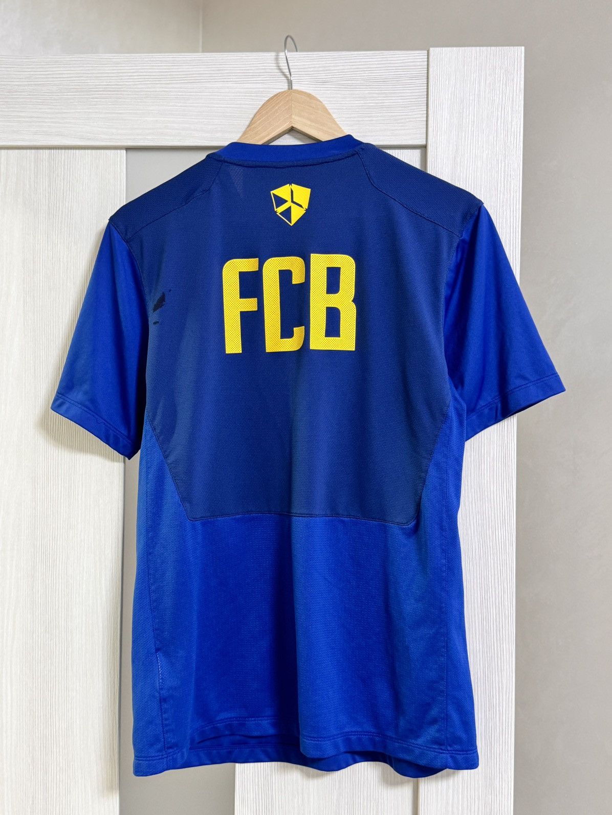 Other Vintage BARCELONA jersey football T-shirt Travis Scott Size US S / EU 44-46 / 1 - 8 Thumbnail