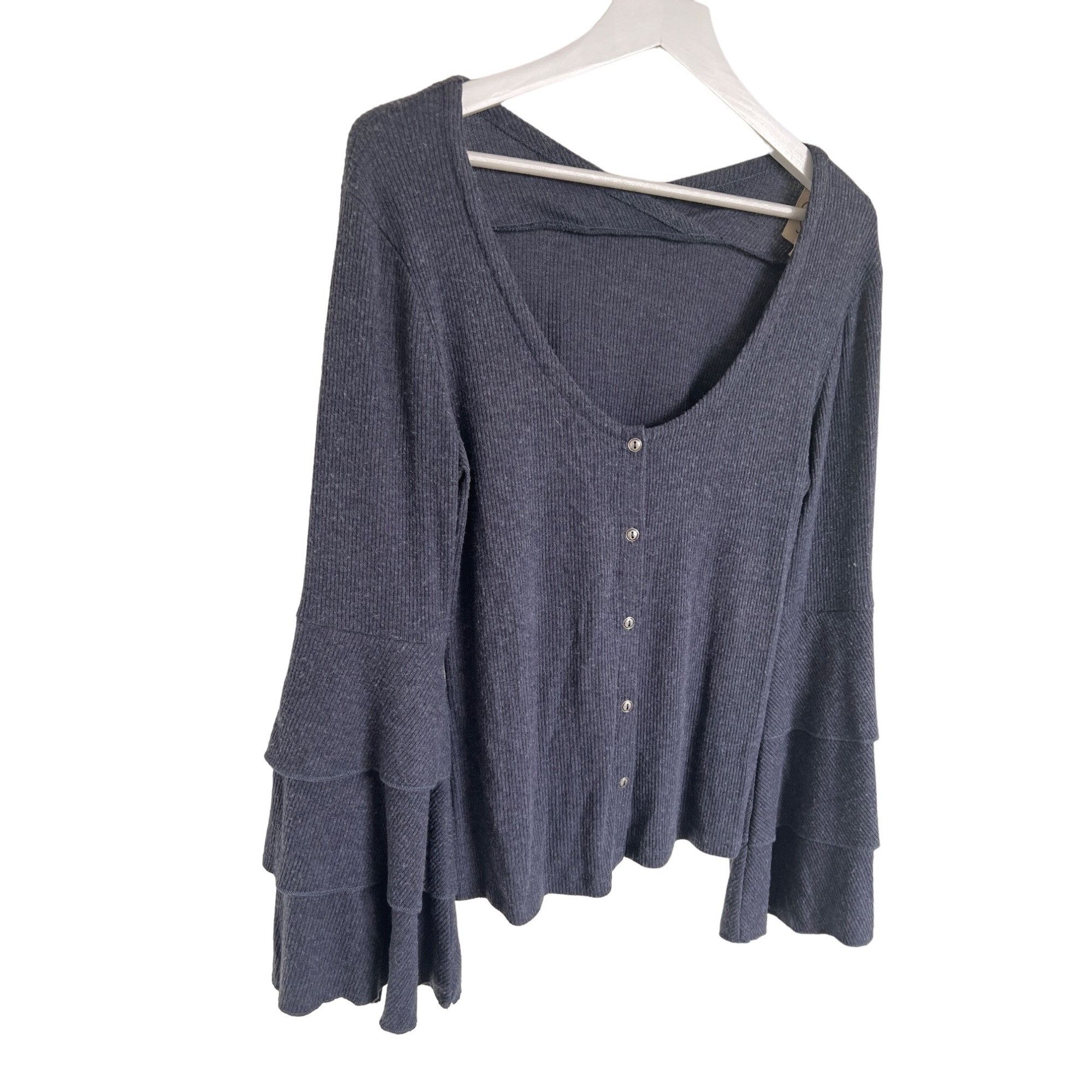Chaser Brand Chaser Navy Blue Bell Sleeve Blouse Ribbed Button Front Size M / US 6-8 / IT 42-44 - 2 Thumbnail