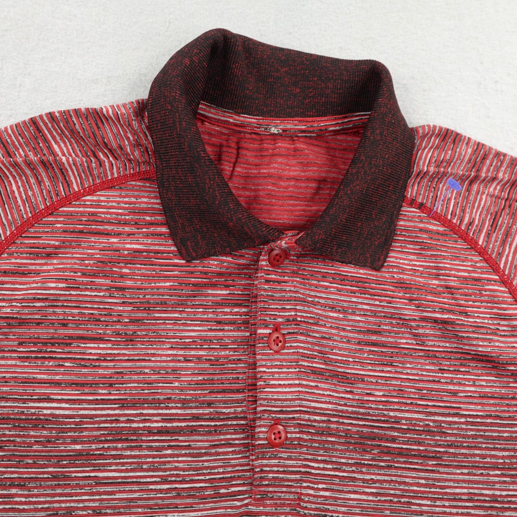 Lululemon Lululemon Polo Shirt Mens Large Red Black Striped Metal Vent Tech Performance Size US L / EU 52-54 / 3 - 2 Thumbnail