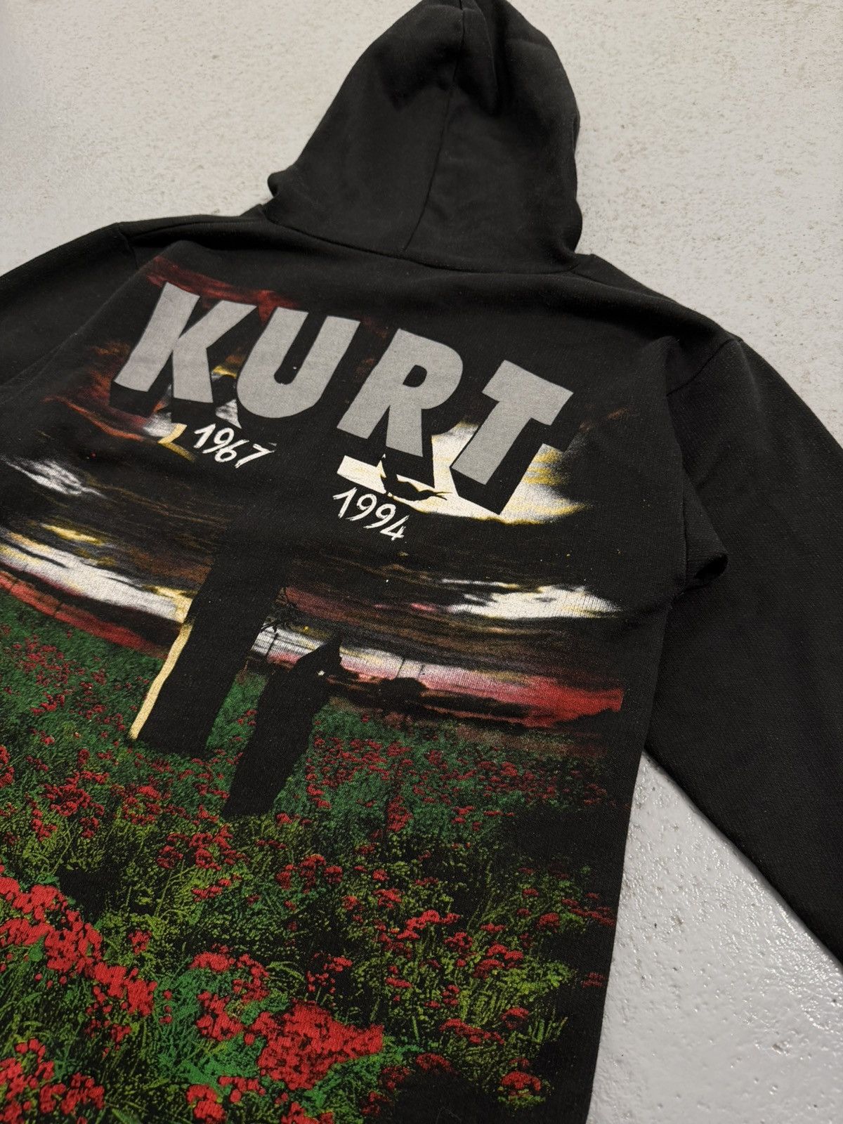 Band Tees Vintage 1994 Kurt Cobain Empire Overprinted Hoodie Size US M / EU 48-50 / 2 - 16 Thumbnail
