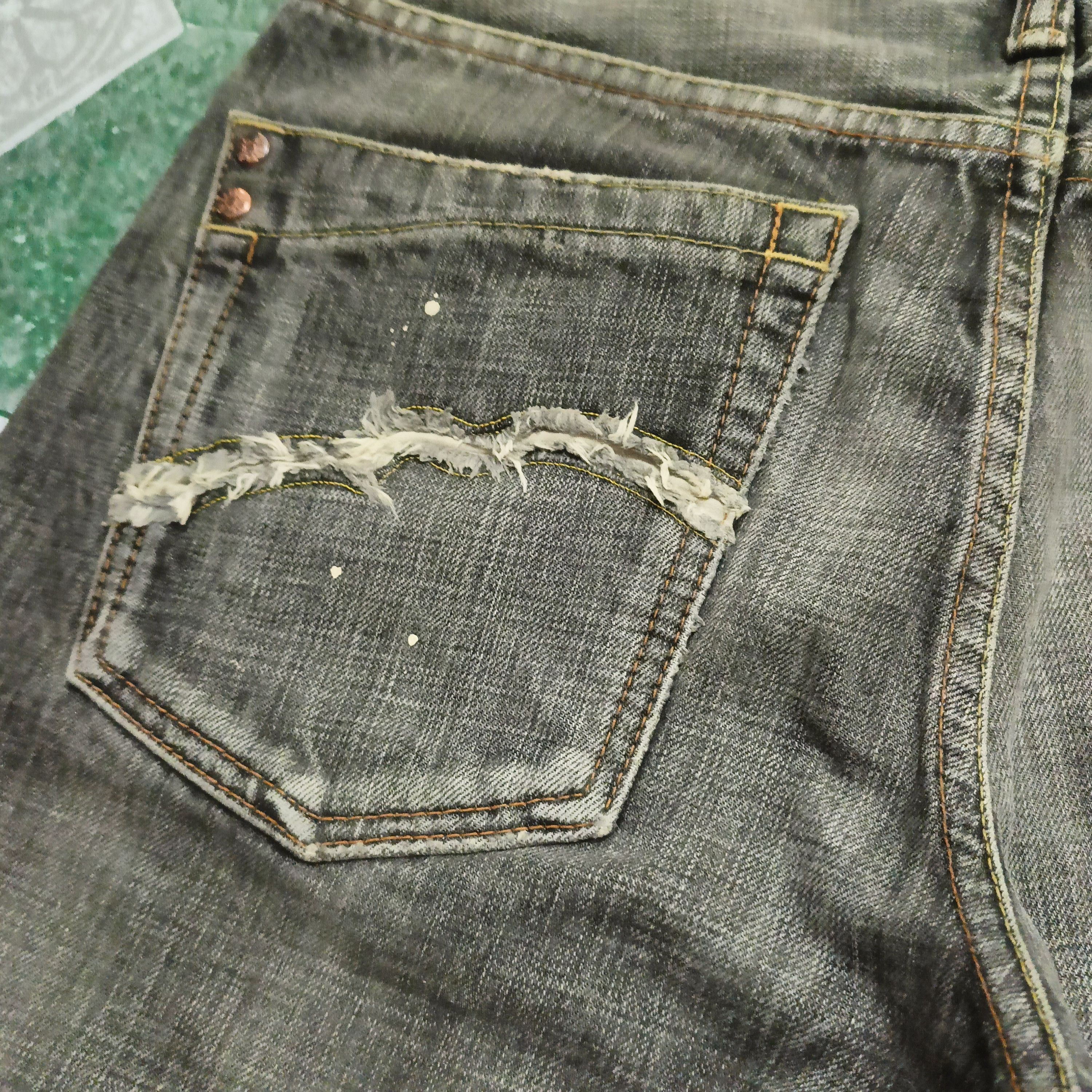 Le Grande Bleu (L.G.B.) Japan Ripped Rivet&Blue Painted distressed Studded Jeans LGB Size US 30 / EU 46 - 6 Thumbnail
