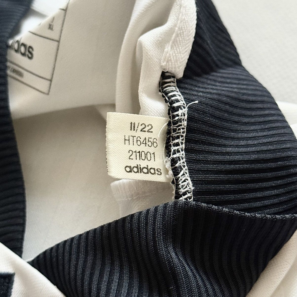 Adidas 2022 Adidas Real Madrid Icon Home Shirt Iconic Jersey Tee Size US M / EU 48-50 / 2 - 6 Thumbnail