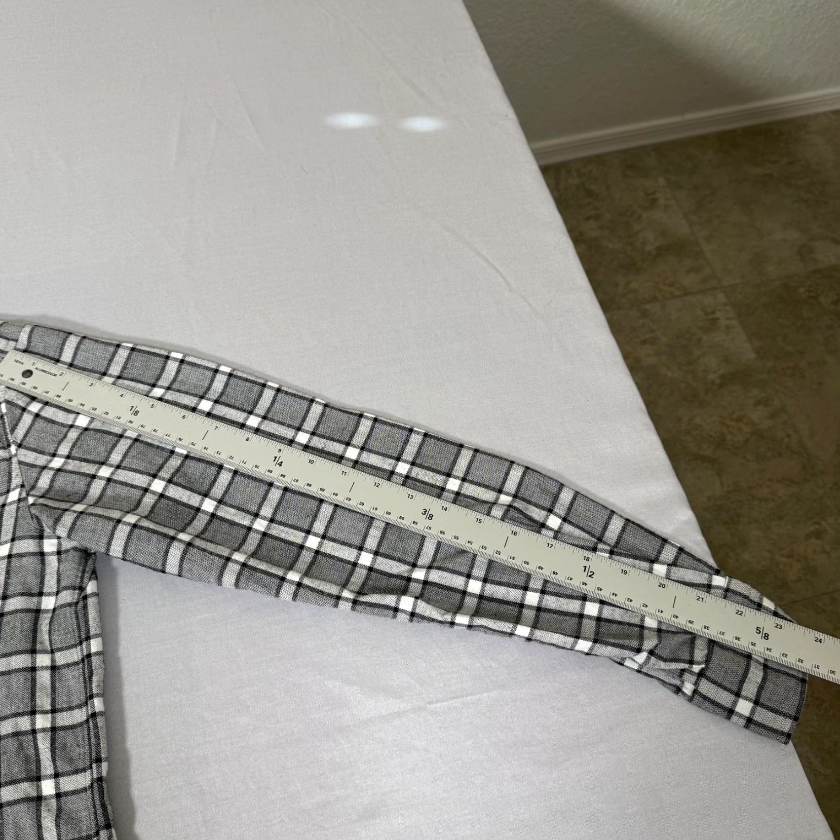 Frank & Eileen VINTAGE no? (Wait: item not vintage) - Frank & Eileen Shirt Womens Small Gray White Plaid Grayson Italian Fabric Casual Size S / US 4 / IT 40 - 6 Thumbnail