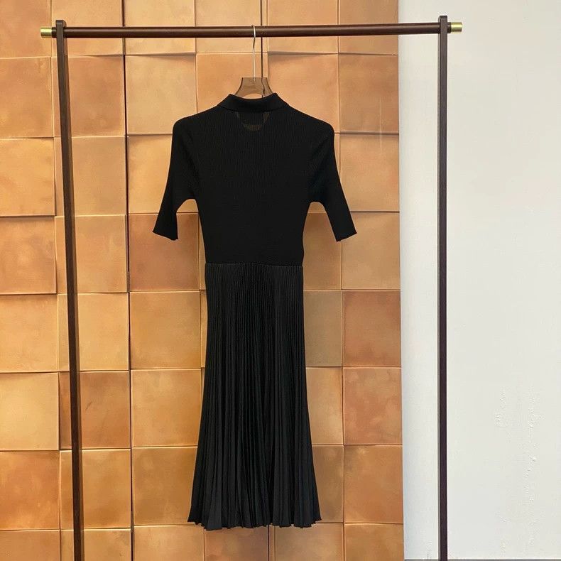 Prada Prada Black letter logo knitted stitching pleated dress 250 Size S / US 4 / IT 40 - 2 Thumbnail