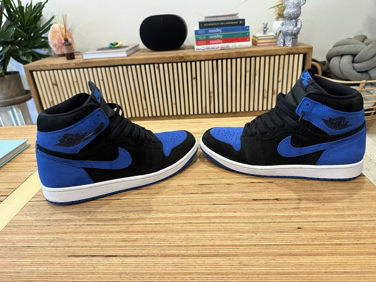 Jordan Brand Air Jordan 1 Retro high OG Black & Royal Blue Size US 9.5 / EU 42-43 - 6 Thumbnail