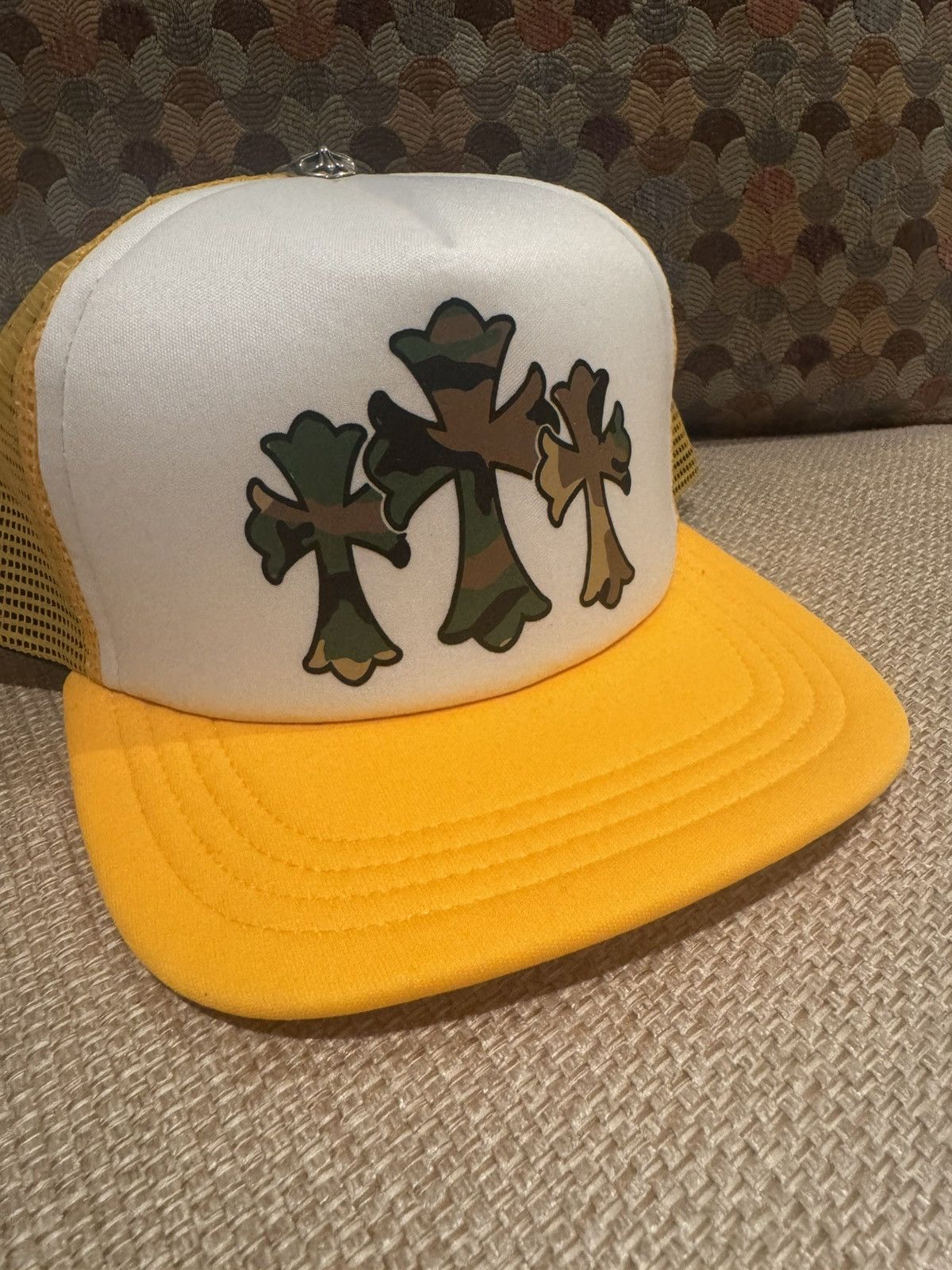 Chrome Hearts Chrome Hearts Camo Cross Trucker Hat – Yellow/White 
