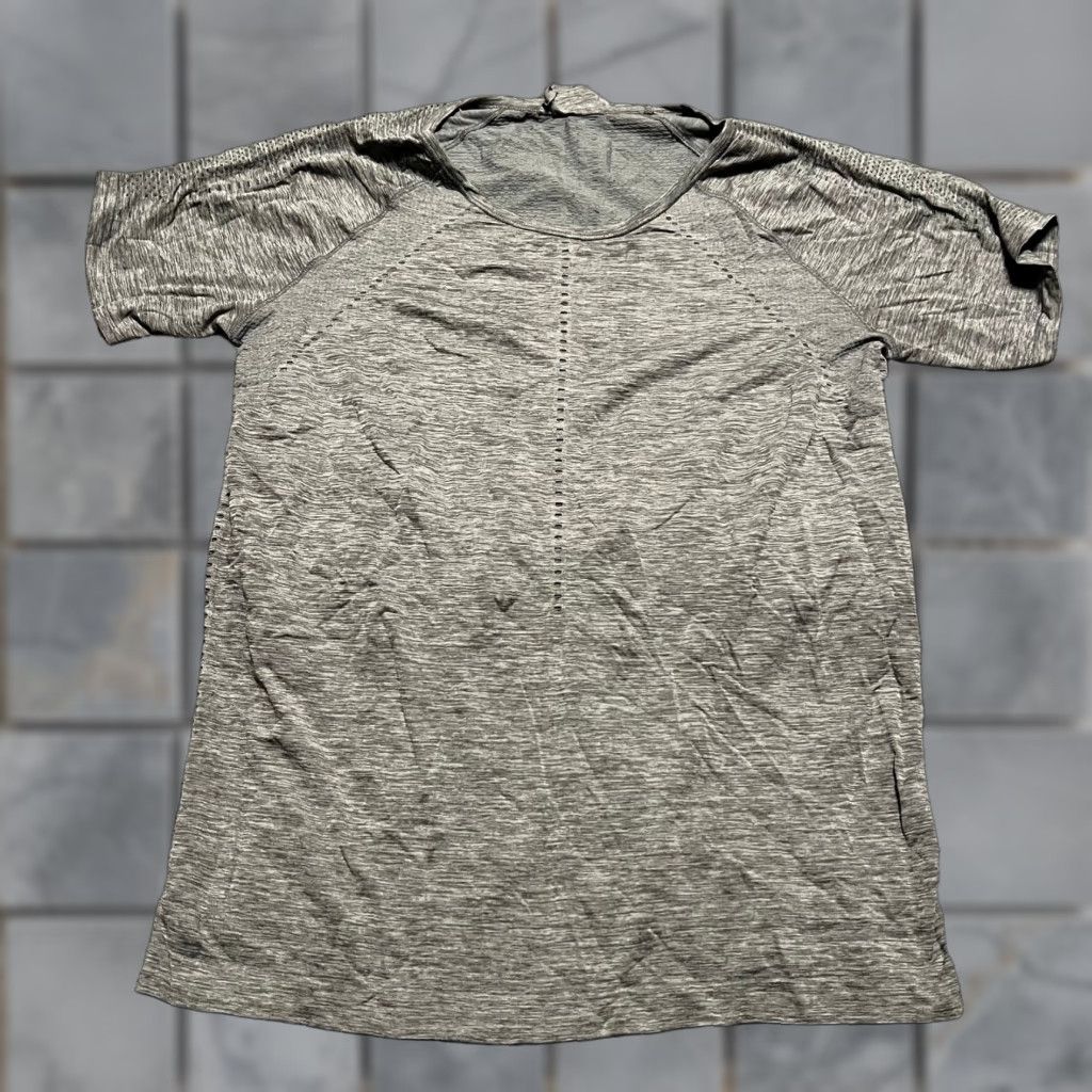 Athleta Athleta Shirt Womens XL Breathable Workout Top Heathered Gray Foothill Size XL / US 12-14 / IT 48-50 - 1 Thumbnail