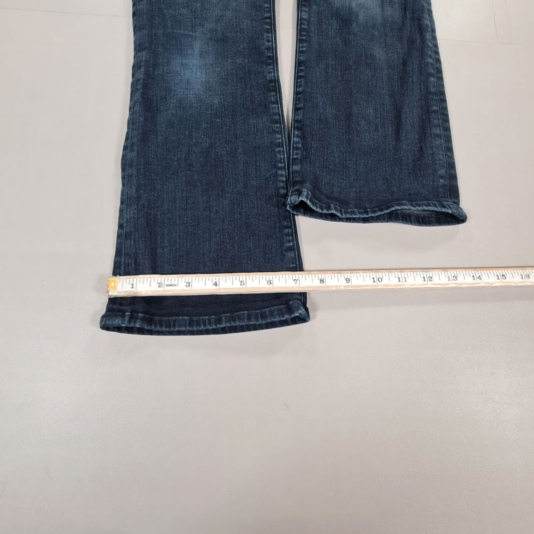 J Brand J Brand Jeans Bootcut Womens Denim Blue W27 L25 Selena Bootcut Stretch Denim Regular Rise Mid 9.5" Zip Fly Pockets 5-Pocket Size 42" / US 20 - 6 Thumbnail