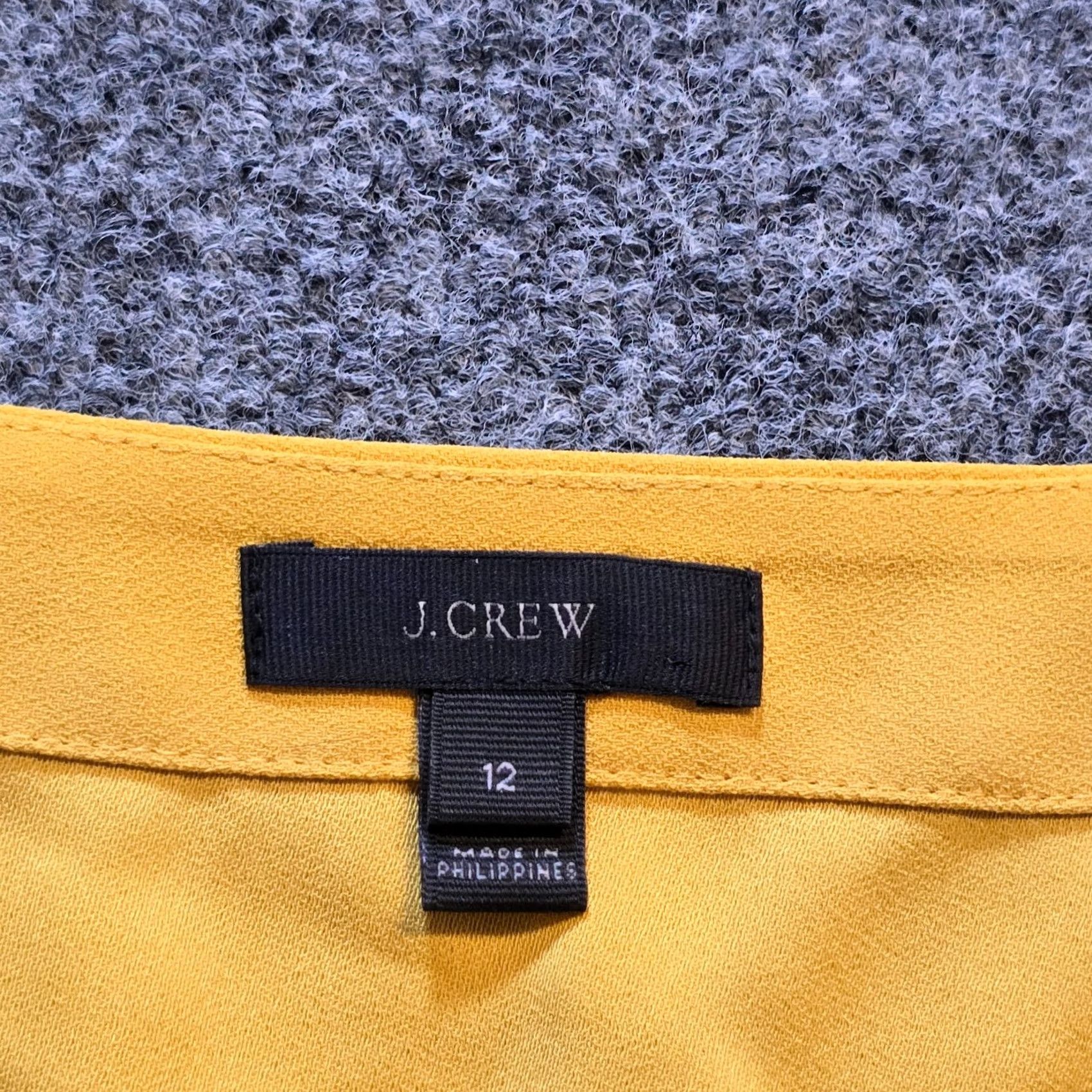 J.Crew J.CREW Blouse Shirt Womens 12 Yellow Faux Wrap Deep V Long Sleeve Belted Fitted Shirt Size XL / US 12-14 / IT 48-50 - 4 Thumbnail