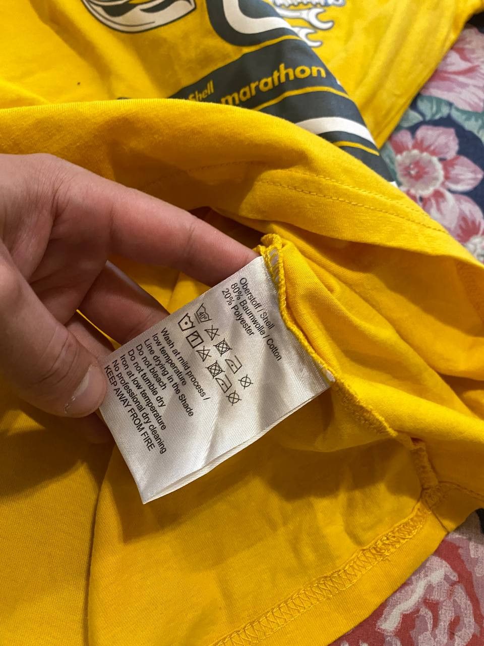 Marlboro Y2K T-shirt big print logo Marlboro yellow Vintage Size US M / EU 48-50 / 2 - 4 Thumbnail