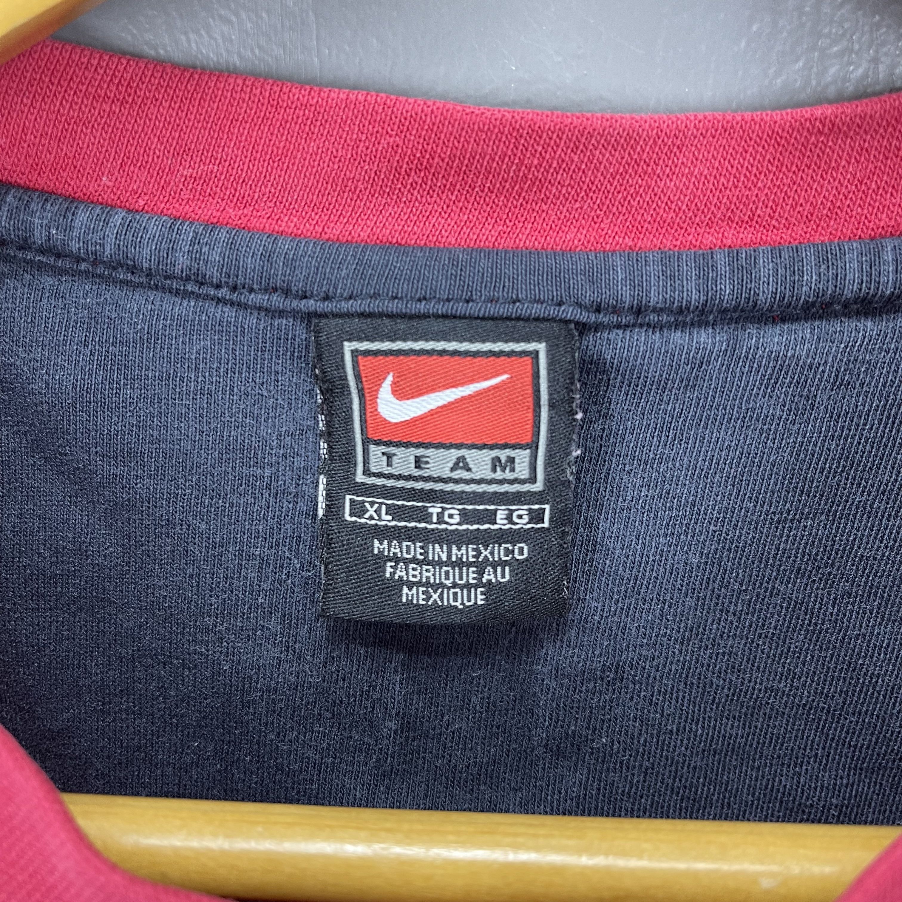 Nike Y2K Vintage BLAZERS by NIKE TEAM Crew Neck T Shirt #1727/06 Size US XL / EU 56 / 4 - 8 Thumbnail