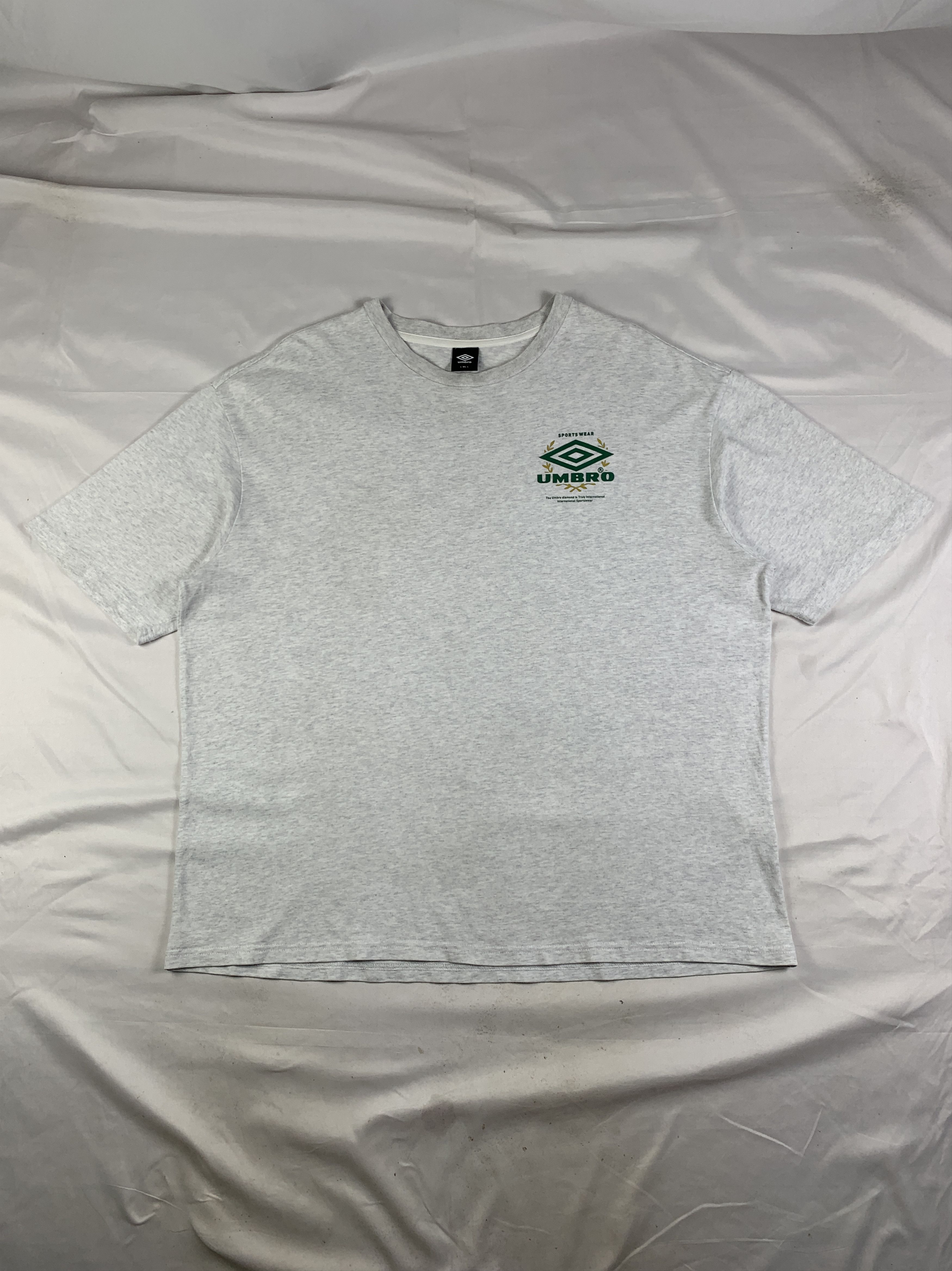 Umbro Umbro Gray Royal Logo Boxy Tee (XL) Size US XL / EU 56 / 4 - 1 Thumbnail