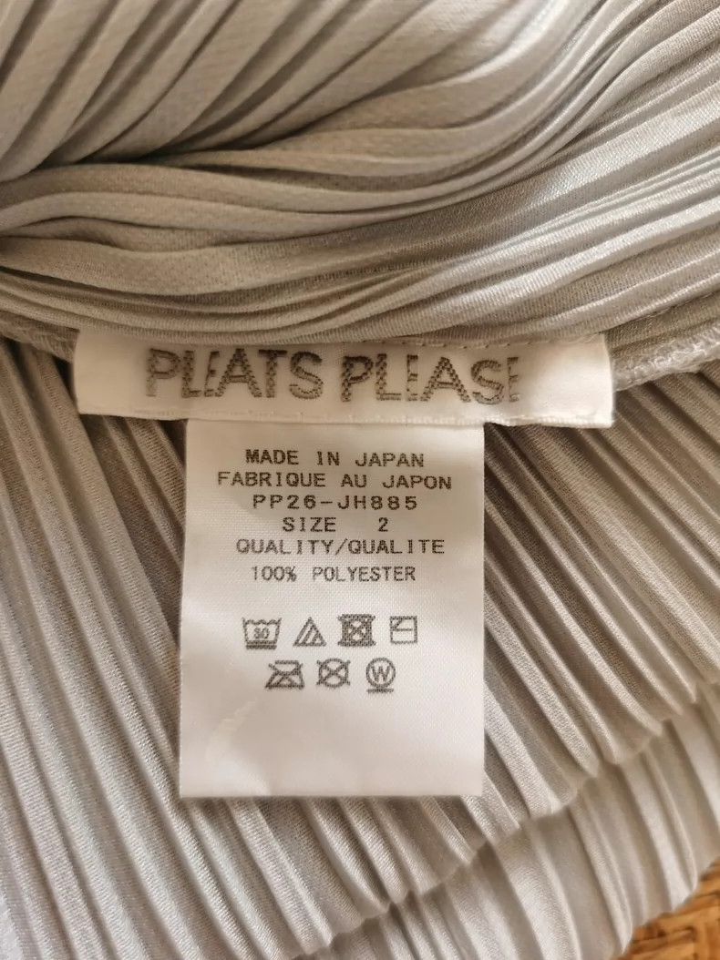Issey Miyake Issey Miyake size:2 Grey pleated button-up dress Size XS / US 0-2 / IT 36-38 - 6 Thumbnail