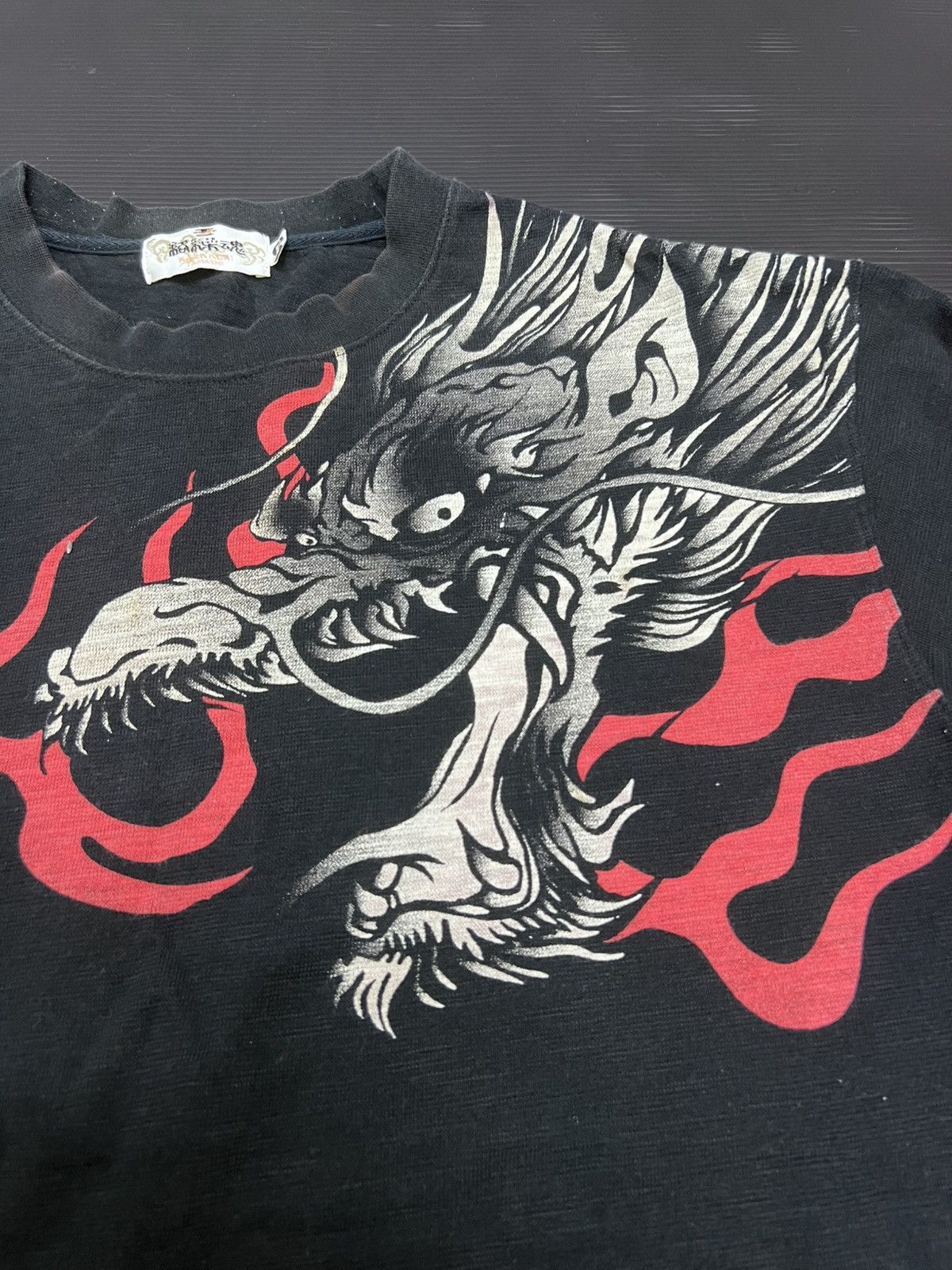 Japanese Brand Karakuri Tamashi Dragon Sukajan embroided Tee Size US XL / EU 56 / 4 - 3 Thumbnail