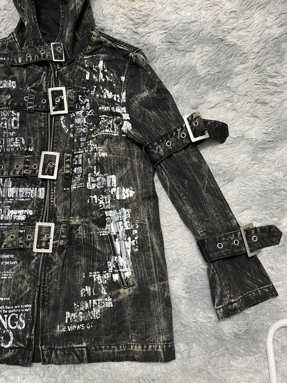 If Six Was Nine 1990s BERNING SHO DENIM JACKET BONDAGE RARE DESIGN Size US M / EU 48-50 / 2 - 4 Thumbnail