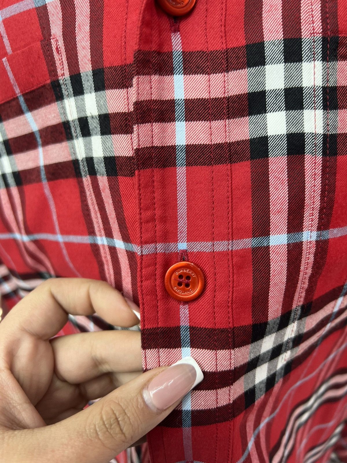 Burberry Burberry Red Stripe Button Up Tee Size US S / EU 44-46 / 1 - 5 Thumbnail