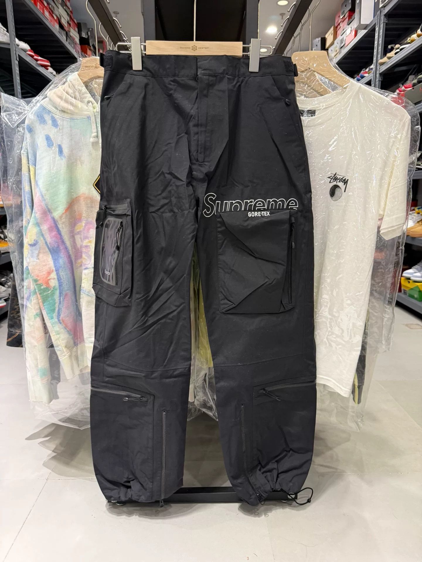 Supreme Supreme FW21 GORE-TEX Tech Pant Size US 32 / EU 48 - 1 Thumbnail