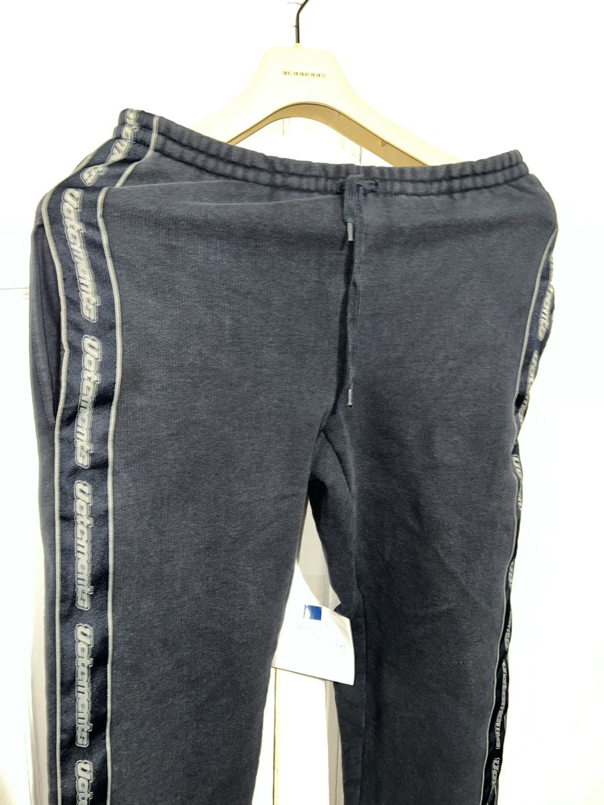 Vetements Vetements Sweat pants Tapered *RARE* Size US 30 / EU 46 - 3 Thumbnail