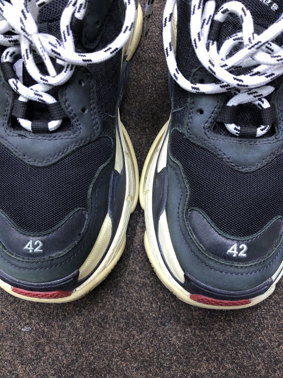 Balenciaga Triple S Sneakers Size US 9 / EU 42 - 2 Thumbnail