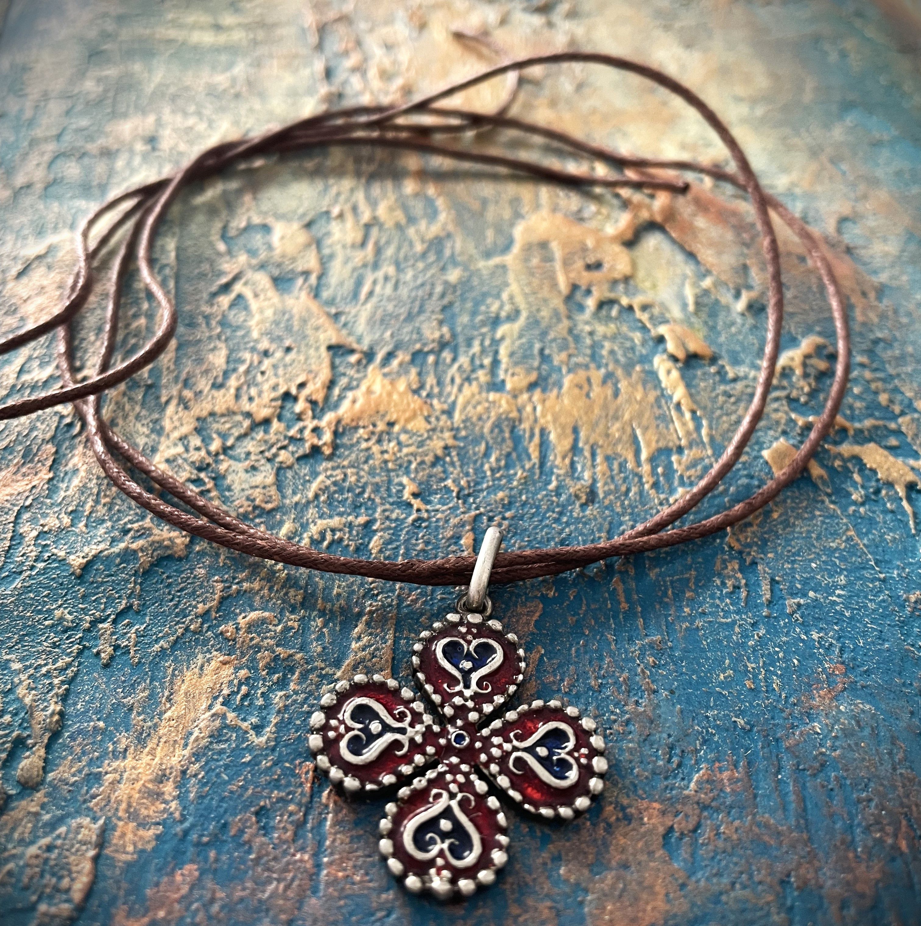 Other Vintage Four-Leaf Clover Pendant . Boho Gothic Jewelry Size ONE SIZE - 5 Thumbnail