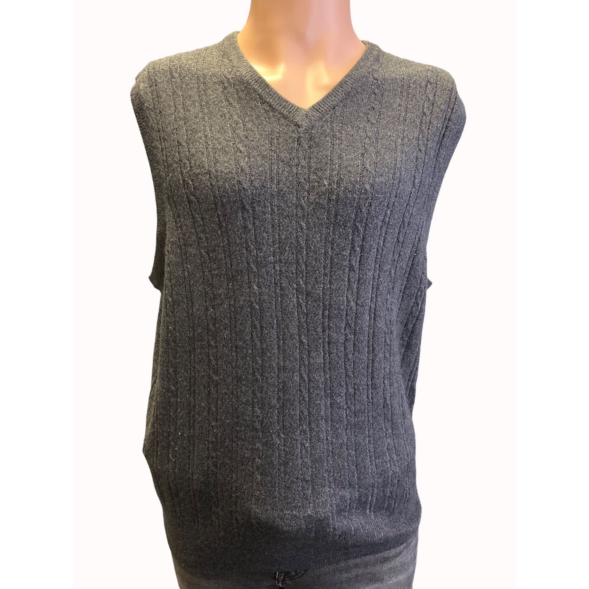 Dockers Dockers Mens Grey Acrylic Sweater Vest Size M SKU 6547 Size US M / EU 48-50 / 2 - 1 Thumbnail