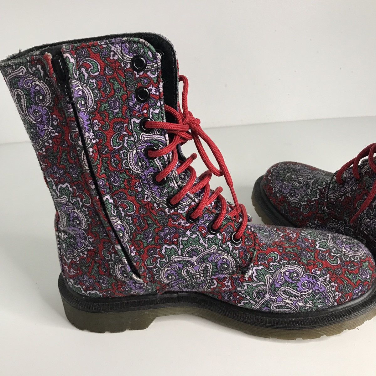 Dr. Martens × Y's Dr Martens For Y’s Floral Blue With Red Laces Gum Bottom 7 Size US 7 / IT 37 - 13 Thumbnail