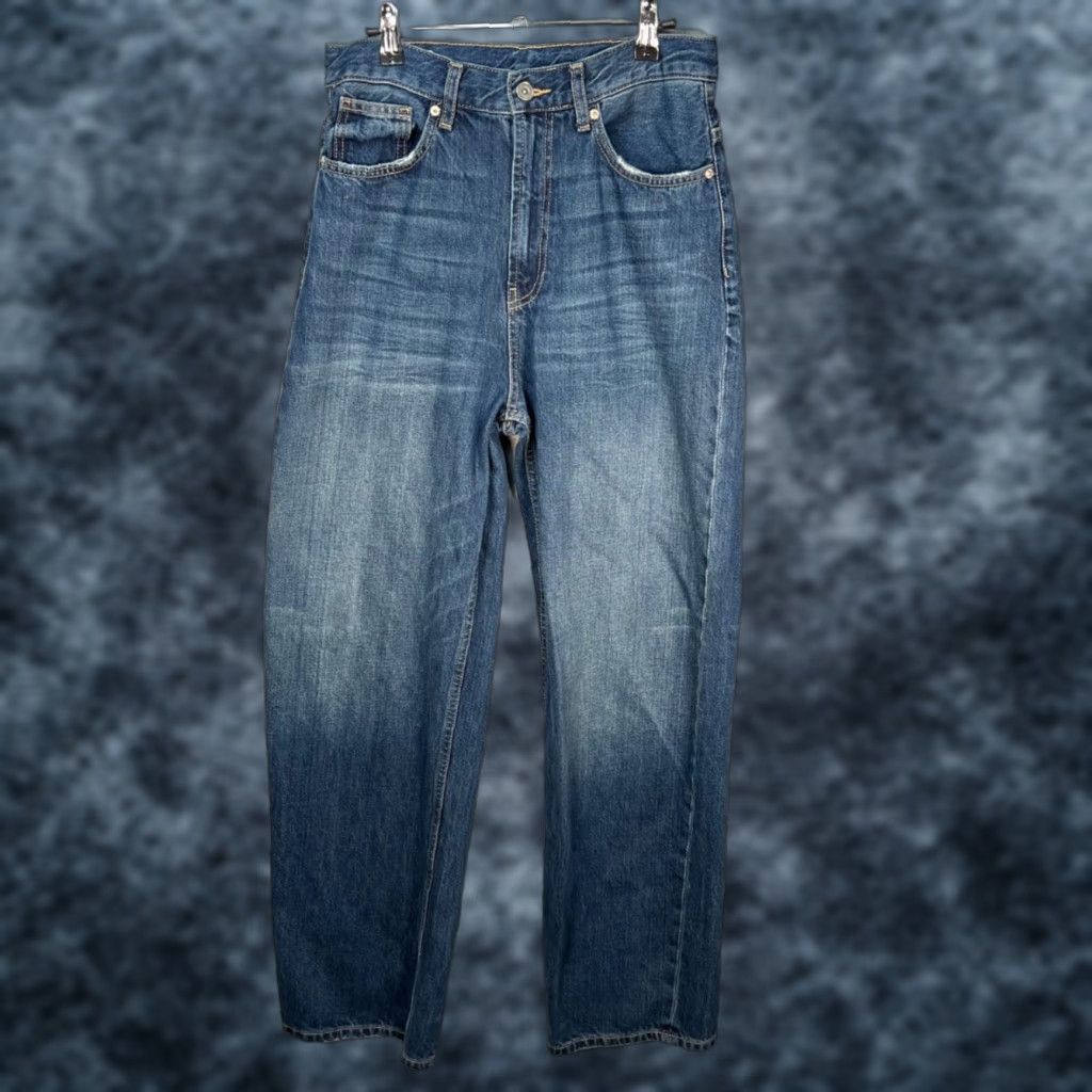 Zara Zara Womens Jeans Buckle Back High-Waisted Straight-Leg Blue Denim 4 Adult Womens 28 in Zip 5-Pocket USA 90s Vintage N/A Size 27" / US 4 / IT 40 - 1 Thumbnail