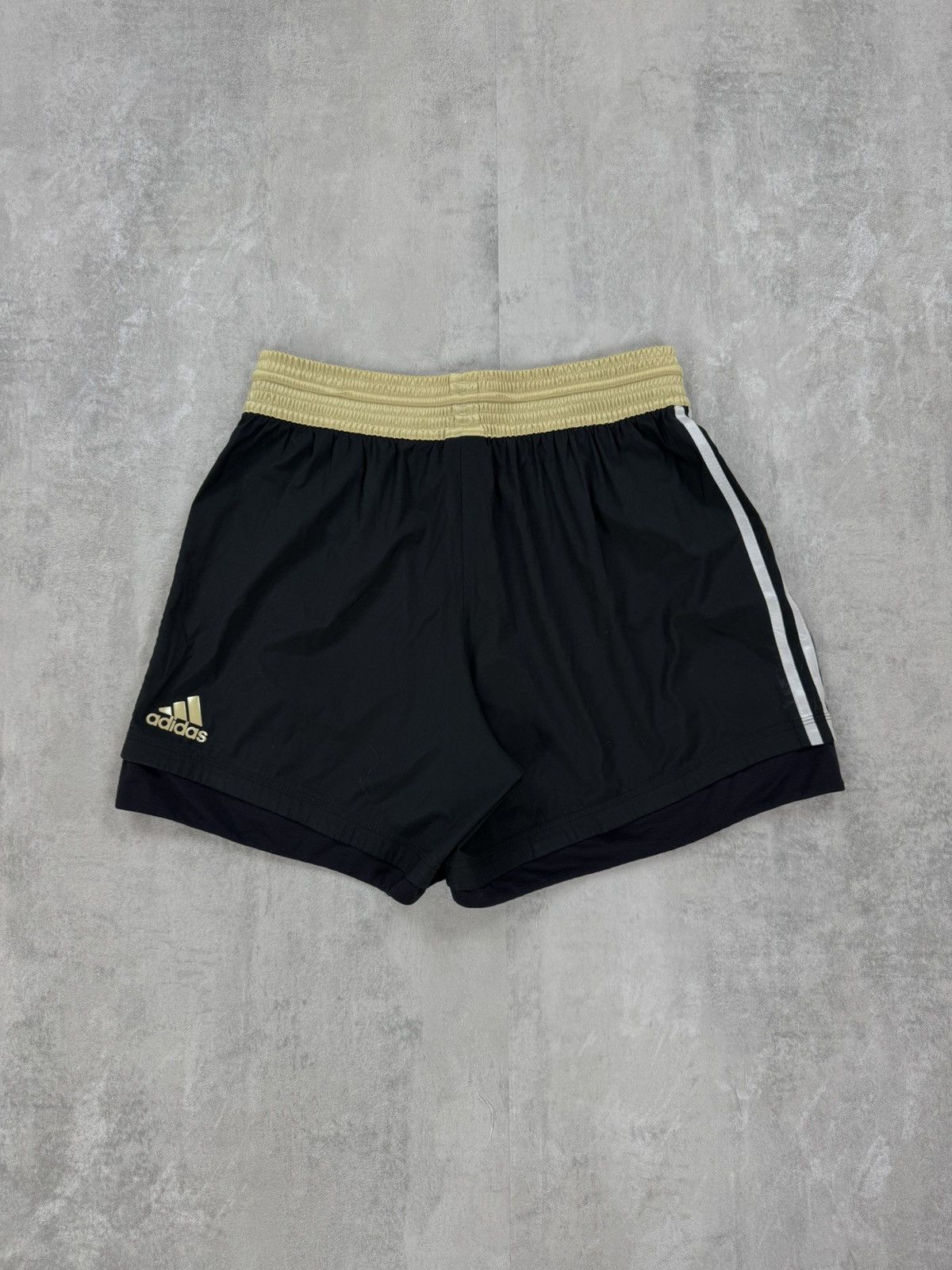 Adidas Adidas DEUTSCHER FUSSBALL BUND Soccers Shorts Mens size L Size US 32 / EU 48 - 1 Thumbnail