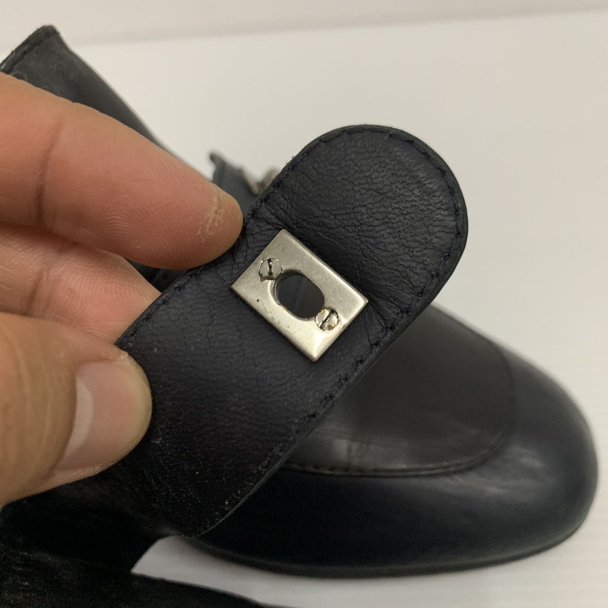 Chanel Chanel CC Logos Black Leather Shoes Pre-owned Size US 8 / IT 38 - 9 Thumbnail