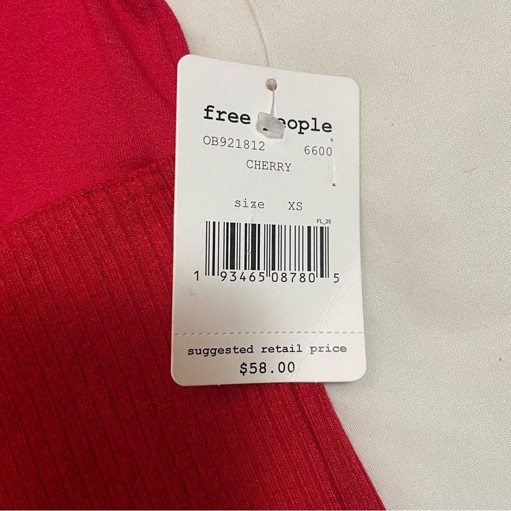 Free People NWT New Free People Molly Red Ribbed Short Sleeve Surplice Size XS / US 0-2 / IT 36-38 - 8 Thumbnail