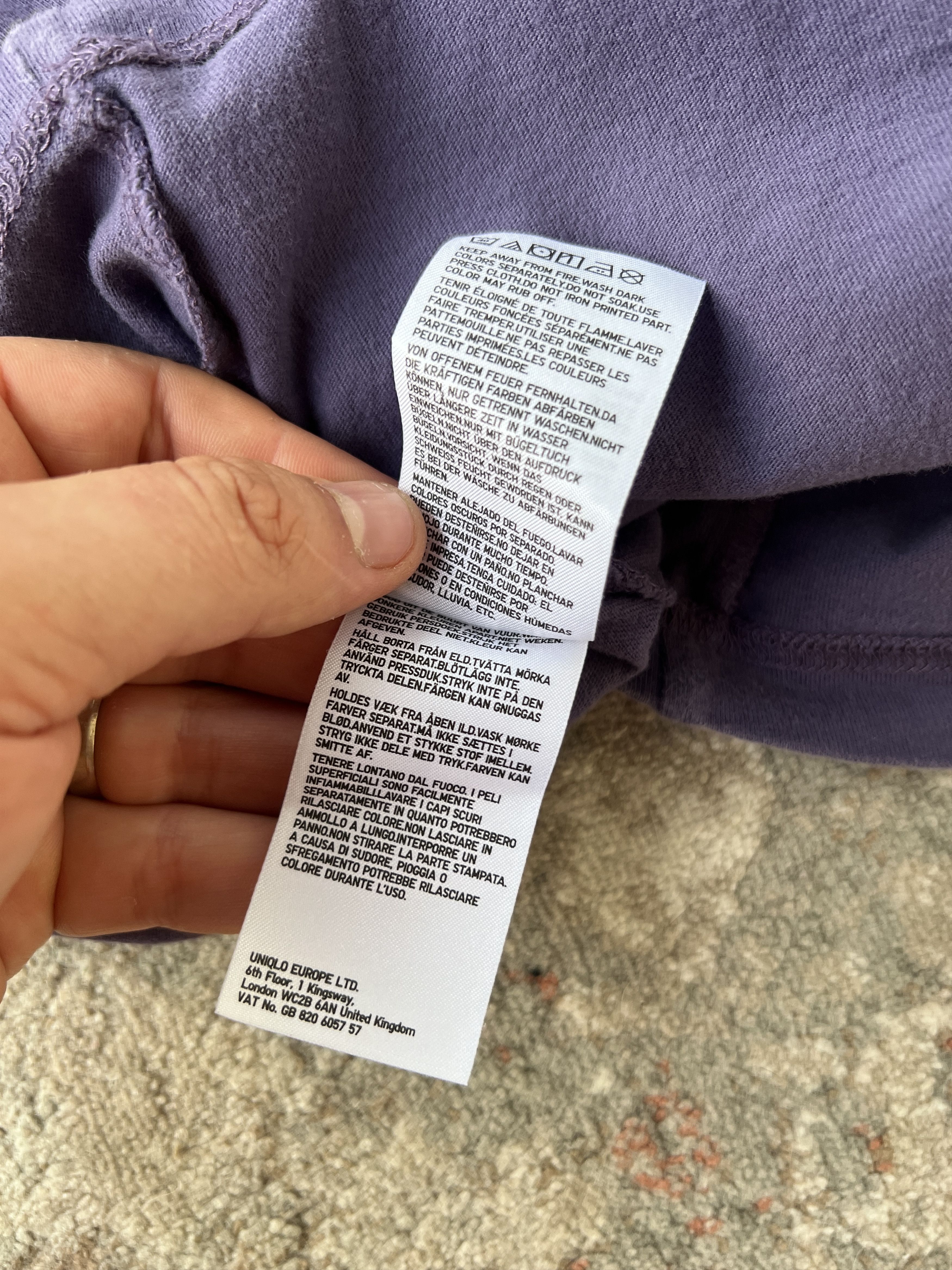 Uniqlo Uniqlo T-Shirt Size US M / EU 48-50 / 2 - 4 Thumbnail