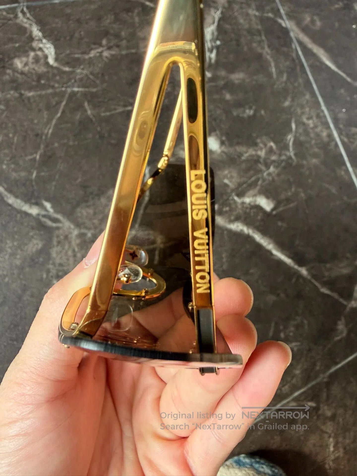 Louis Vuitton Louis Vuitton Pilot Sunglasses. Size ONE SIZE - 5 Thumbnail