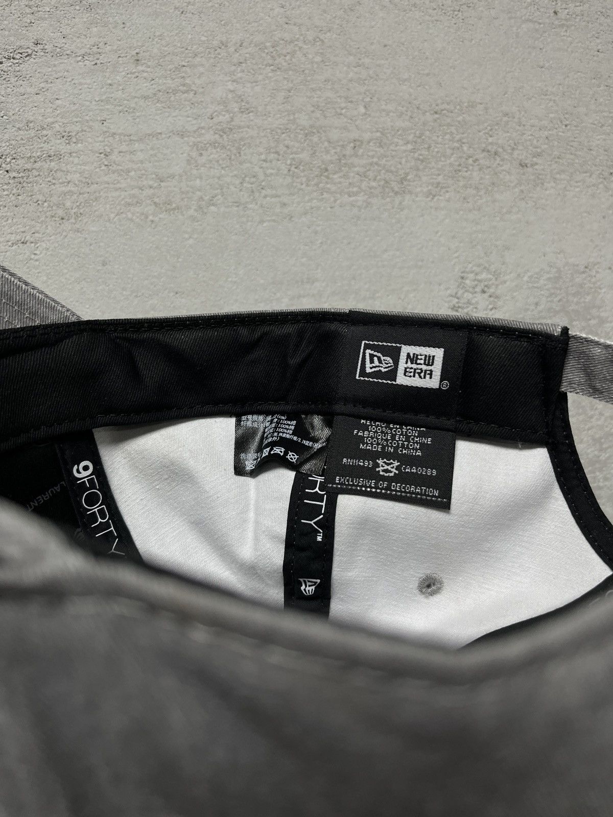New Era × Saint Laurent Paris Rare Saint Laurent New Era Gray Slrd Exclusive Snapback Hats Size ONE SIZE - 10 Thumbnail