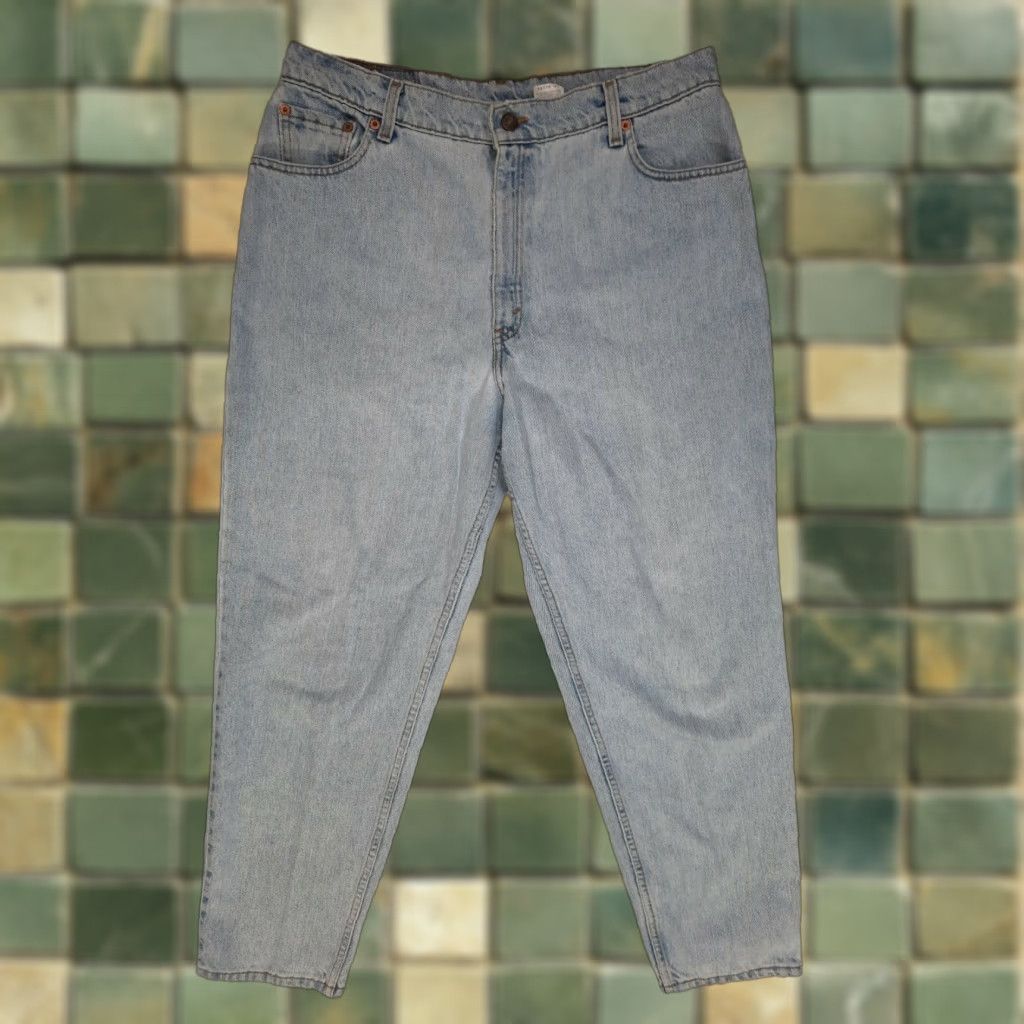 Levi's VINTAGE Levi's 550 Women's Relaxed Tapered High Waist Denim Jeans 16 Reg Blue 90s USA Womens Jeans Mens? Size 38" / US 16 / IT 52 - 1 Thumbnail