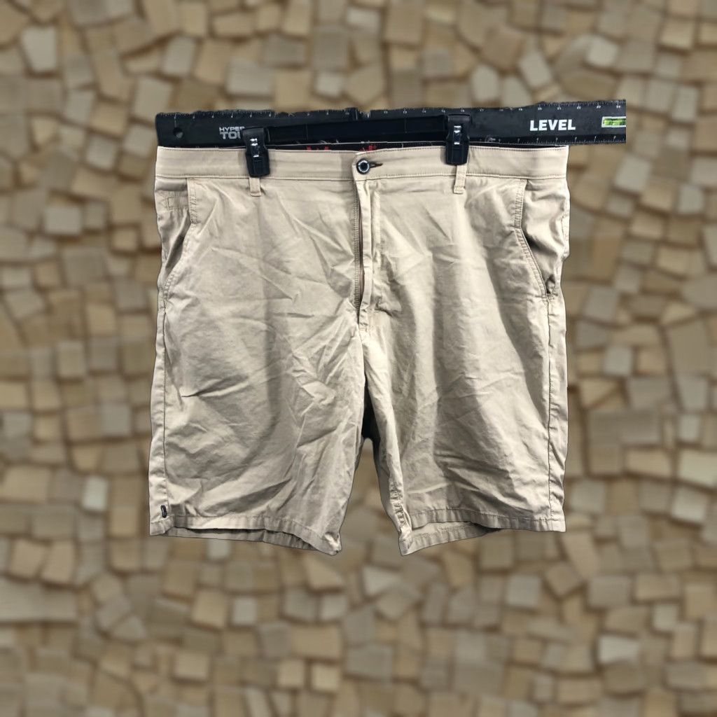 Wrangler Wrangler Chino Shorts Mens 42 Mid Beige Regular 5-Pocket Denim Style Medium Wash Cotton Blend Front Flat Front Belt Loops Logo Size US 42 / EU 58 - 1 Thumbnail