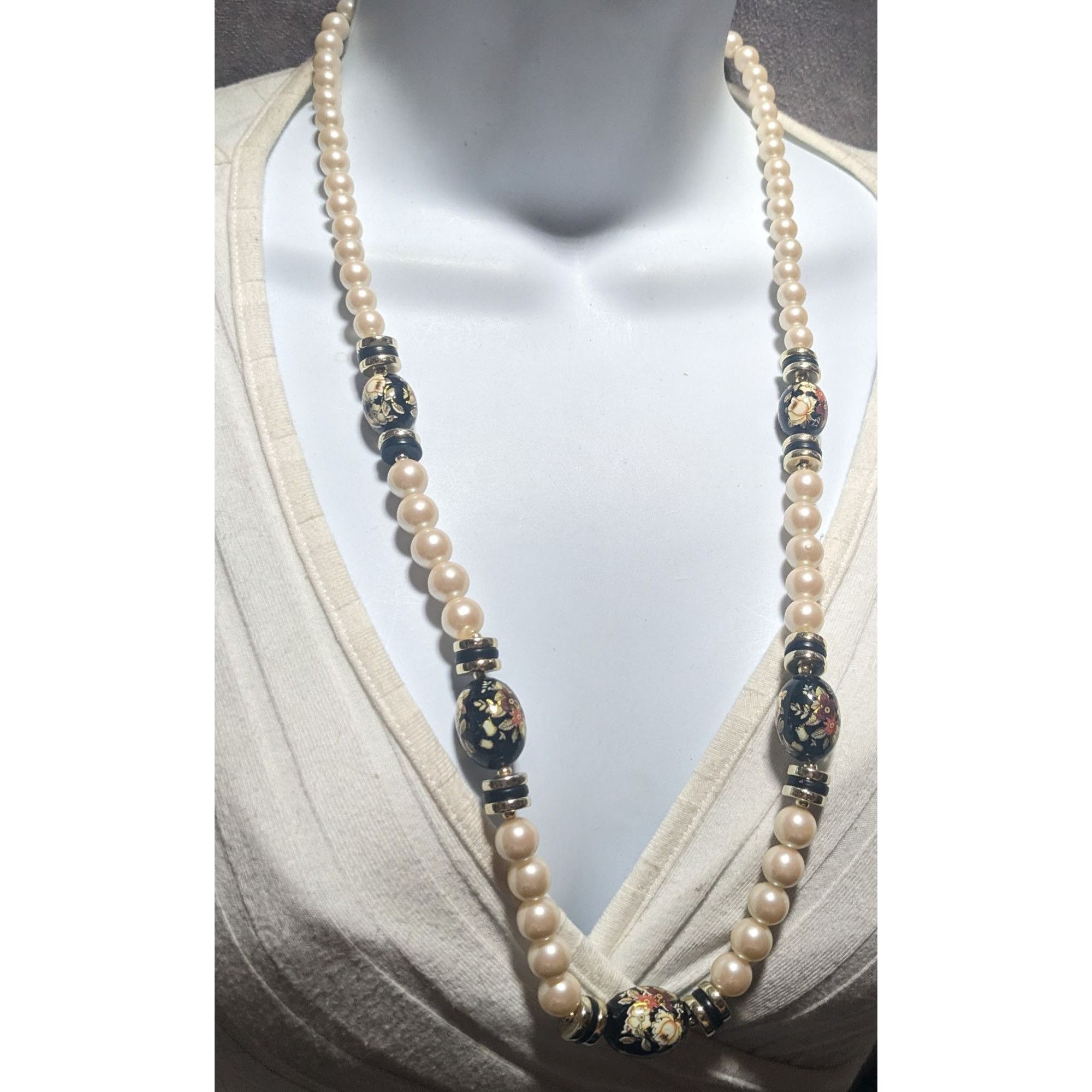 Other Vintage Cream And Black Pearl Floral Necklace Size ONE SIZE - 9 Thumbnail