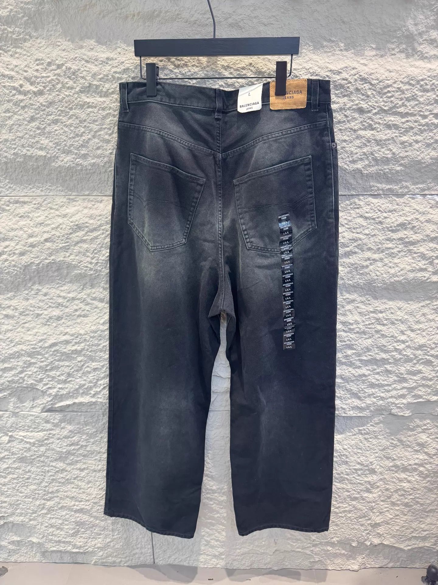 Balenciaga Balenciaga Black Washed Baggy Jeans L Unisex Size US 34 / EU 50 - 2 Thumbnail