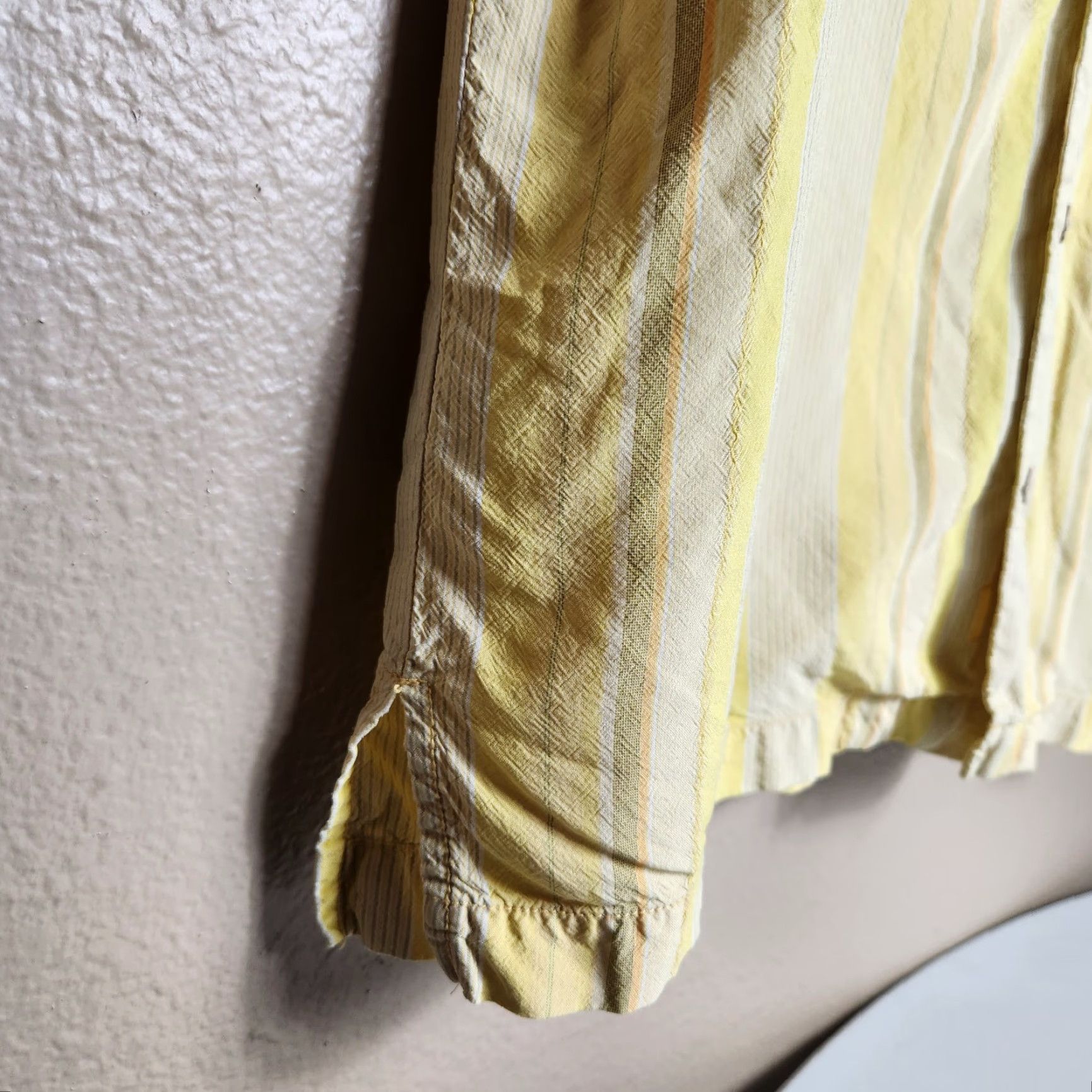 Tommy Bahama VINTAGE Tommy Bahama Mens 100% Silk Yellow Vertical Stripe SS Buttonfront Shirt M | Yellow | Silk | Beach, Tropical, Vacation | Mens, Button-Up, Shirt Size US M / EU 48-50 / 2 - 4 Thumbnail